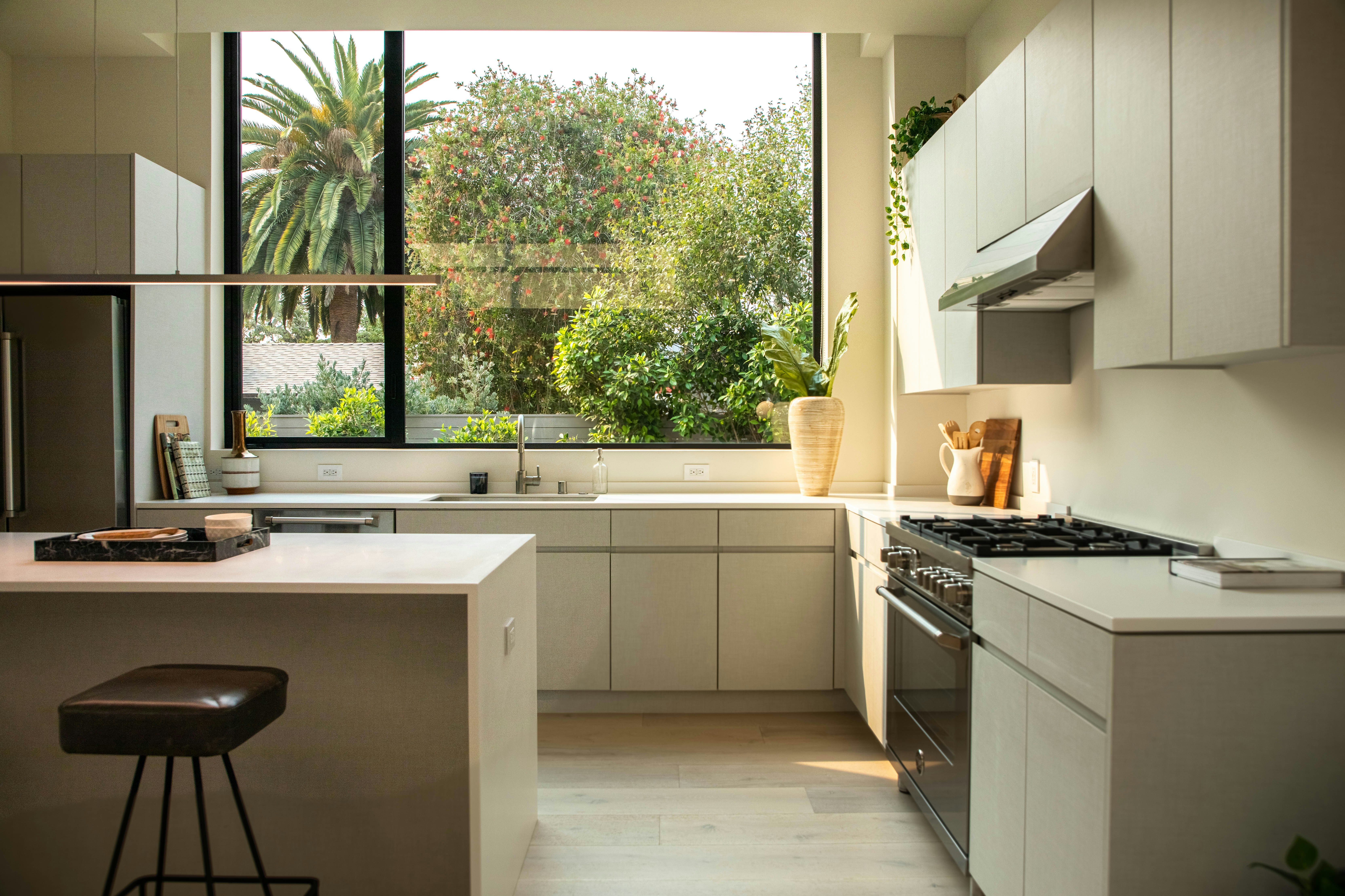 Unit 2/24 Cecil Street, Kew, Vic, 3101 - Image 1