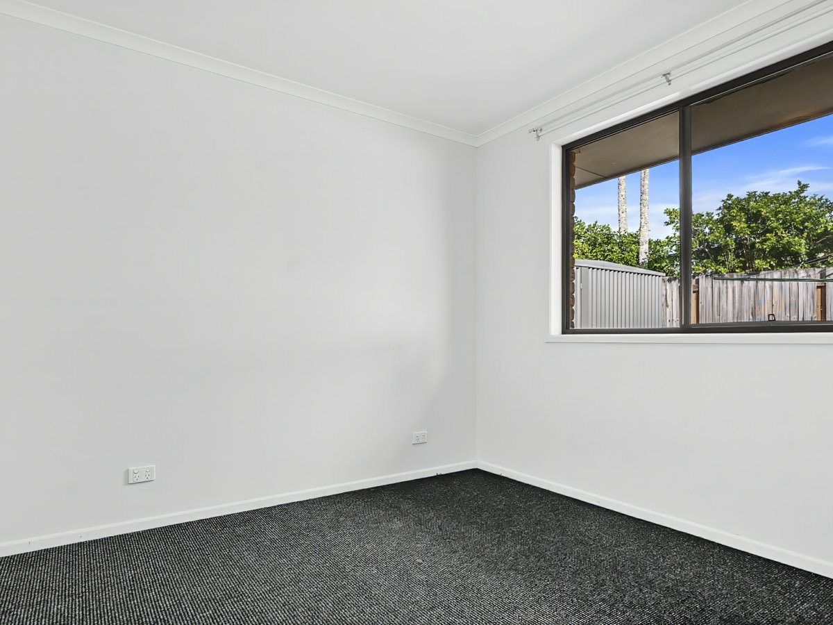 2 DAY PLACE, Sandstone Point QLD 4511 - Image 8