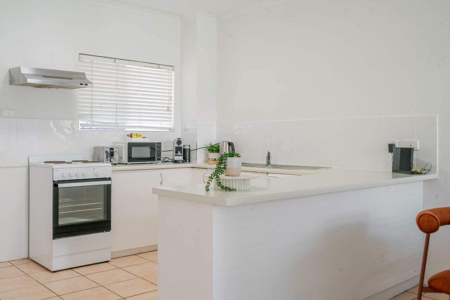 110/219-225 Mcleod St, Cairns North, Qld, 4870 - Image 2
