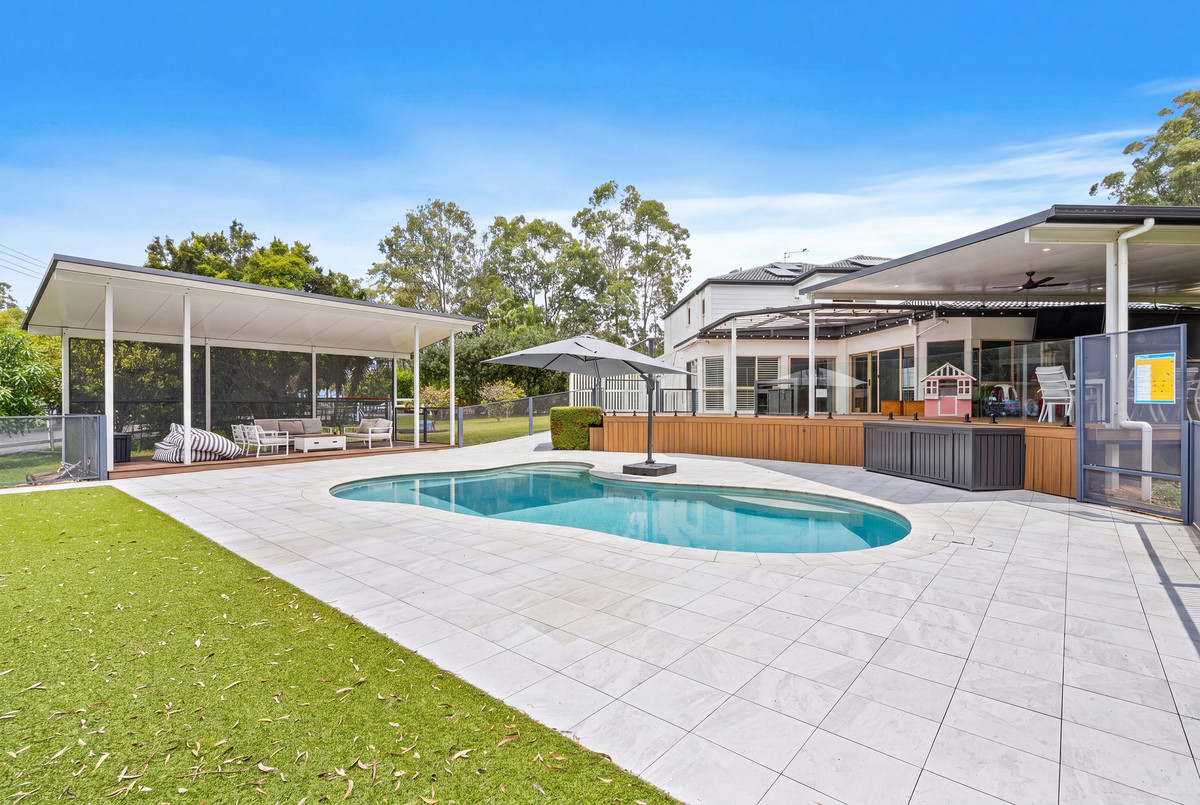 31-35 COUNTRY CRESCENT, Nerang QLD 4211 - Image 2