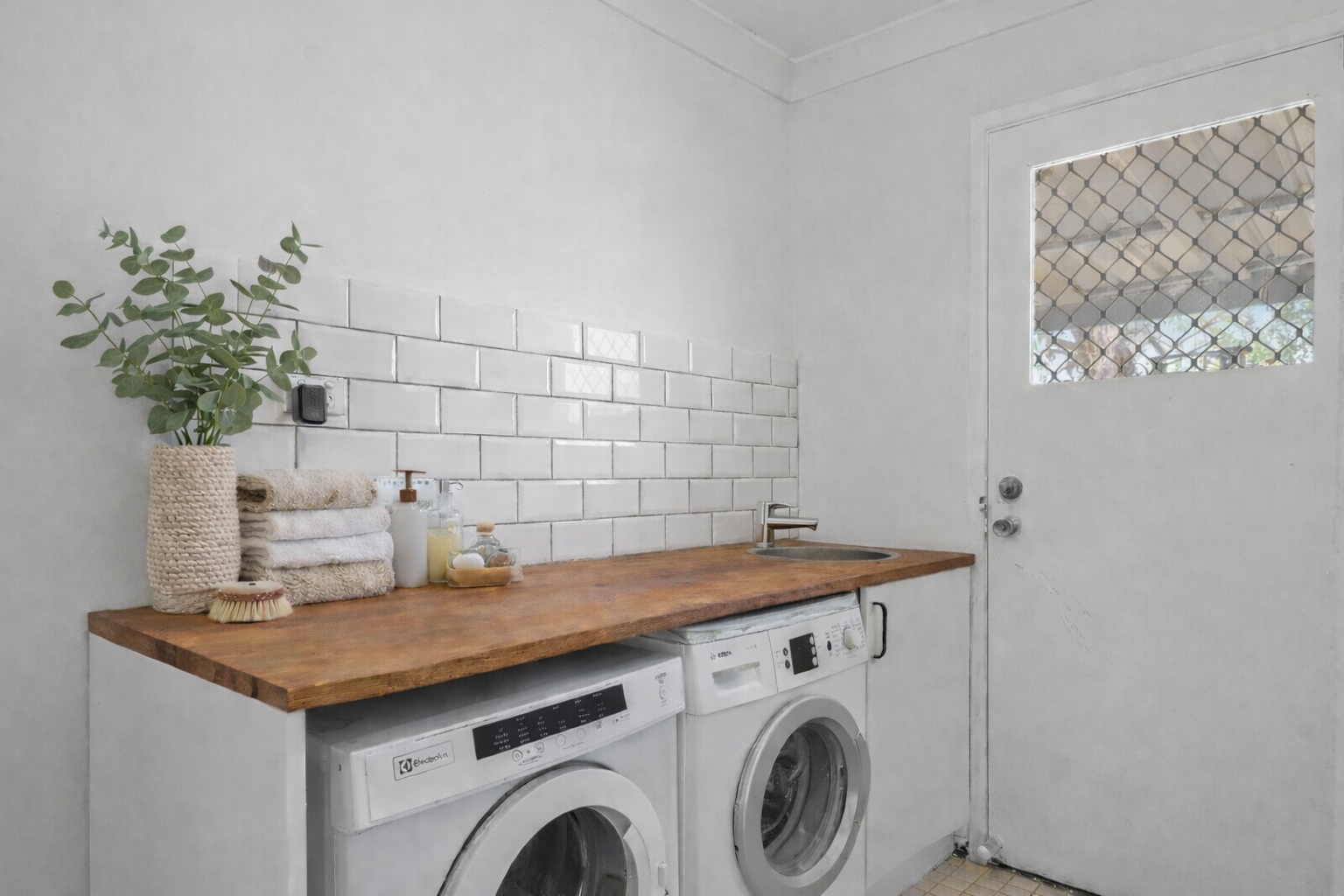 4 Carex Court, Crestmead, QLD 4132 - Image 8