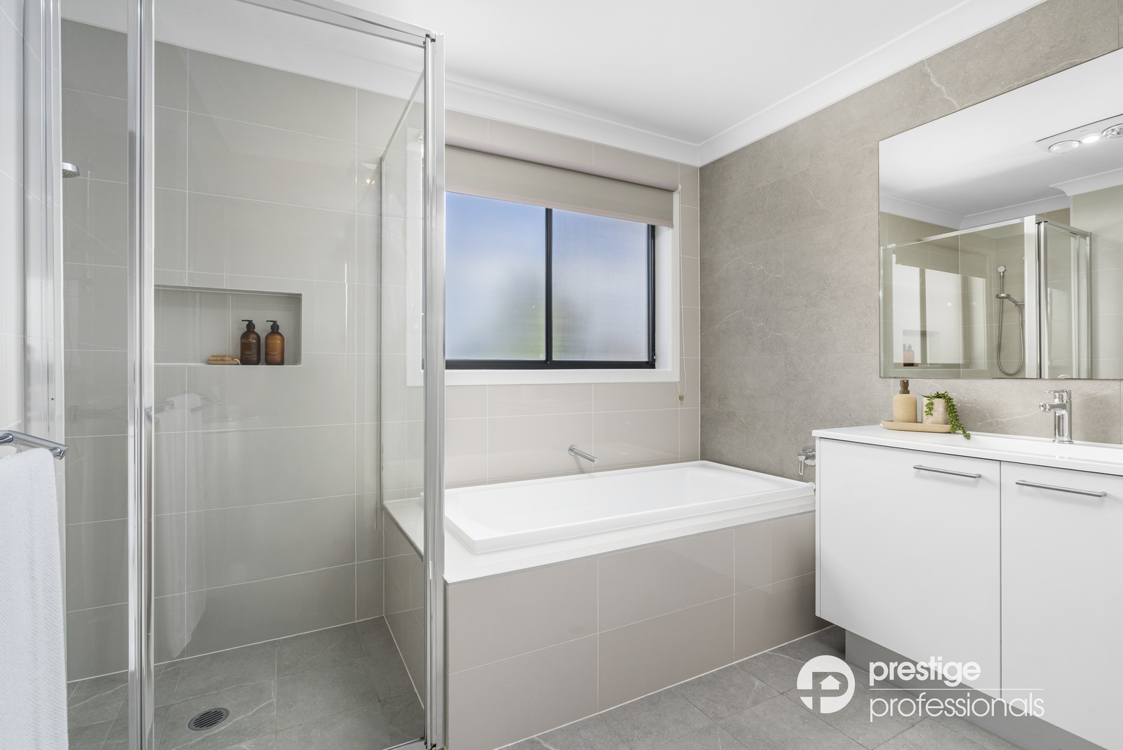 29 Greenview Drive, Moorebank, NSW 2170 - Image 10