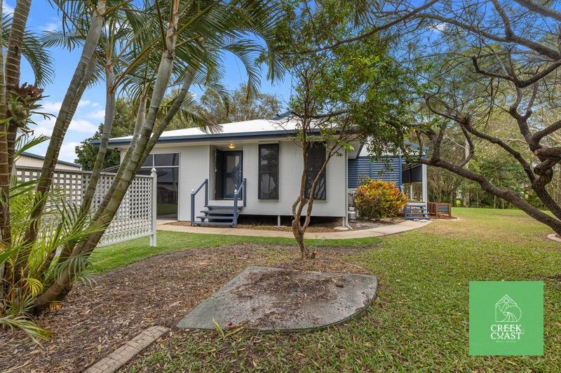 6 DUKE COURT, Cooloola Cove QLD 4580 - Image 1