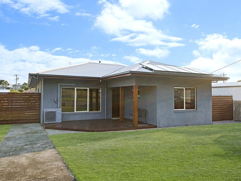 17 Lyndoch Avenue, Warrnambool, VIC 3280 - Image 1