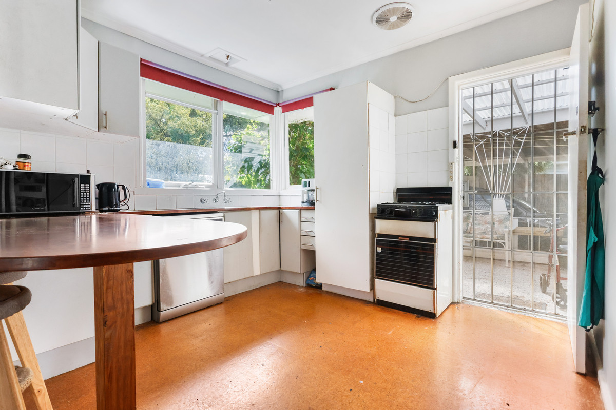 2-bedroom unit at 11/4 Gipps Avenue, Mordialloc, VIC 3195, , Victoria