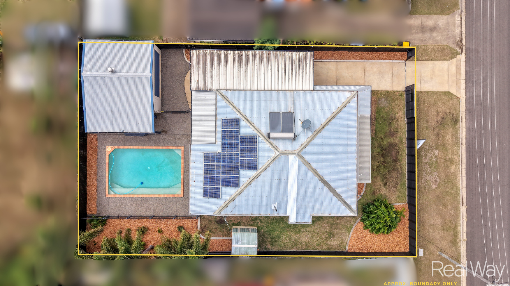 13 BULLPITT STREET, Avenell Heights QLD 4670 - Image 4