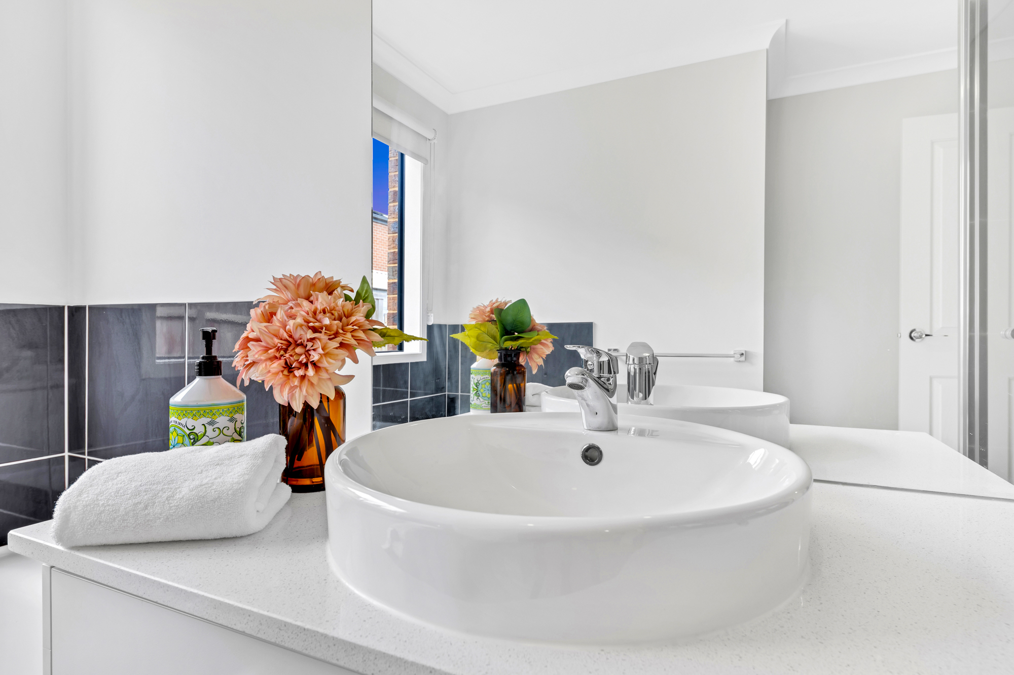 46 SHIPWRIGHT PARADE, Werribee VIC 3030 - Image 8