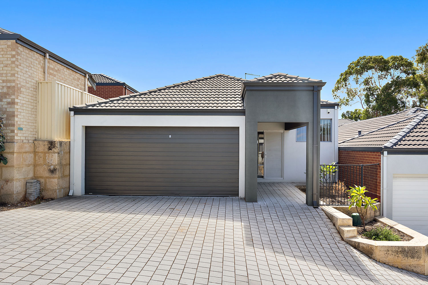 4 10 DUKE STREET, BENTLEY WA 6102 - Image 1