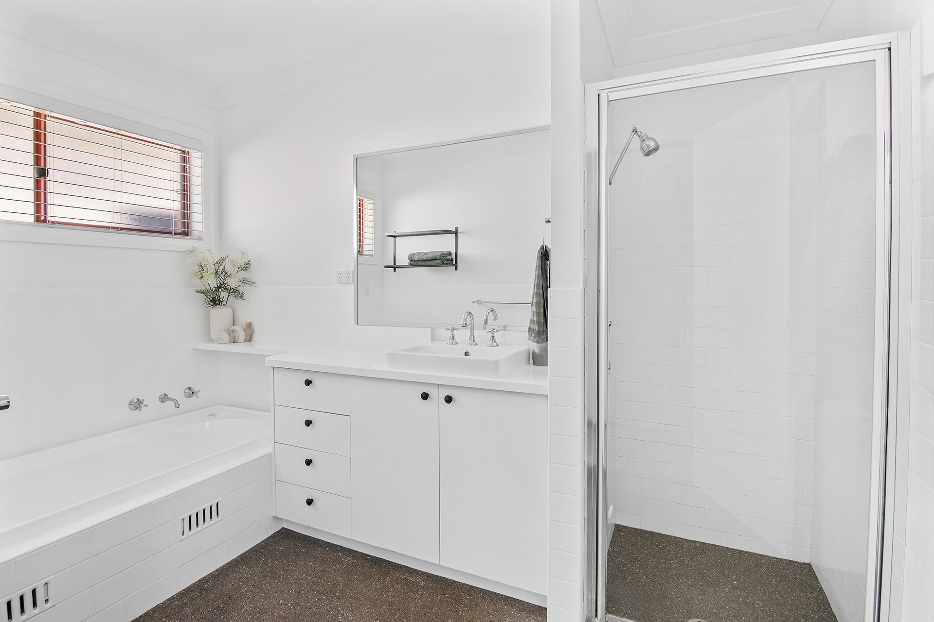 4-bedroom house at 7 MACQUARIE DRIVE, Mudgee NSW 2850, Mid-Western, New South Wales