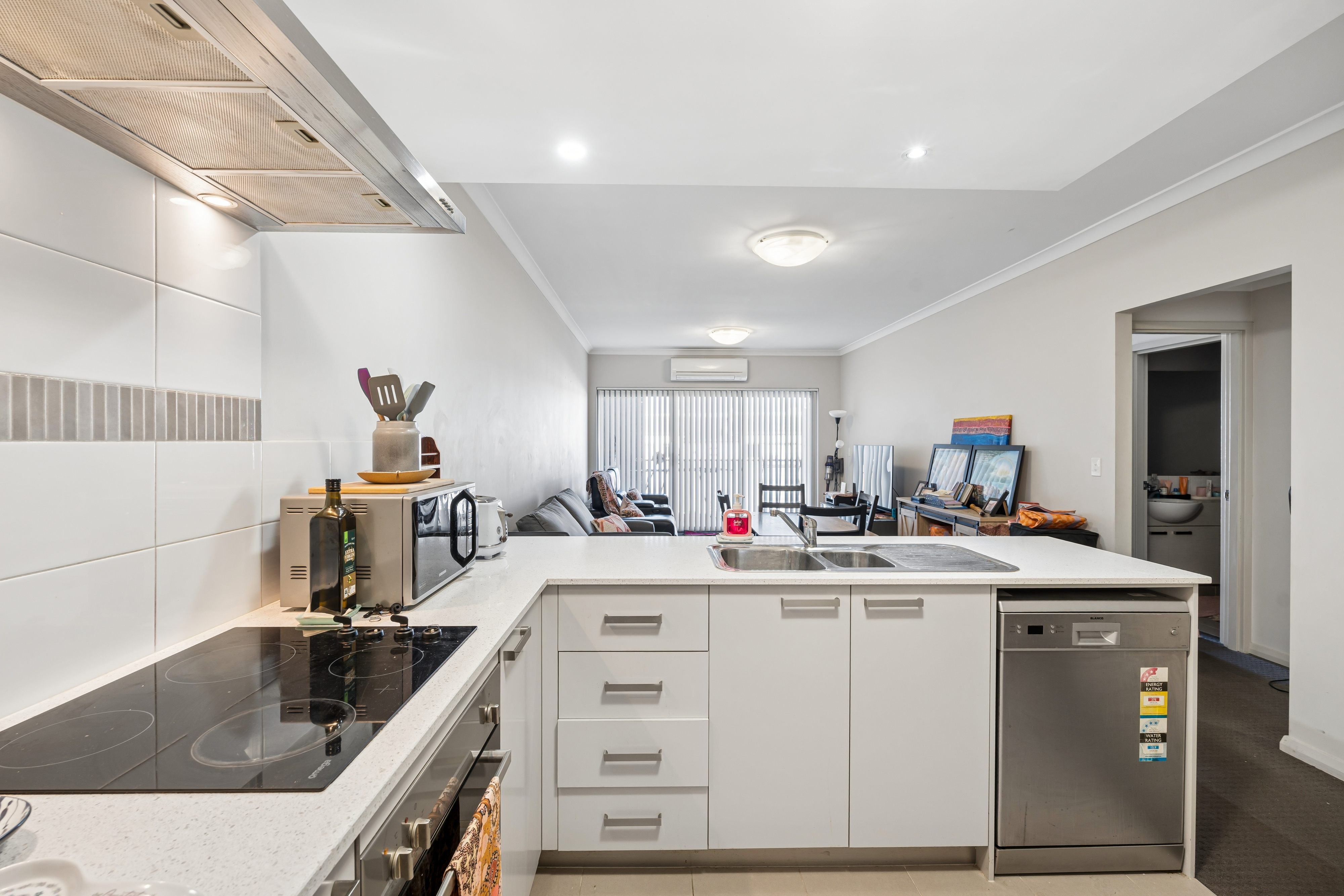 10 20 The Crescent, Midland WA 6056 - Image 5