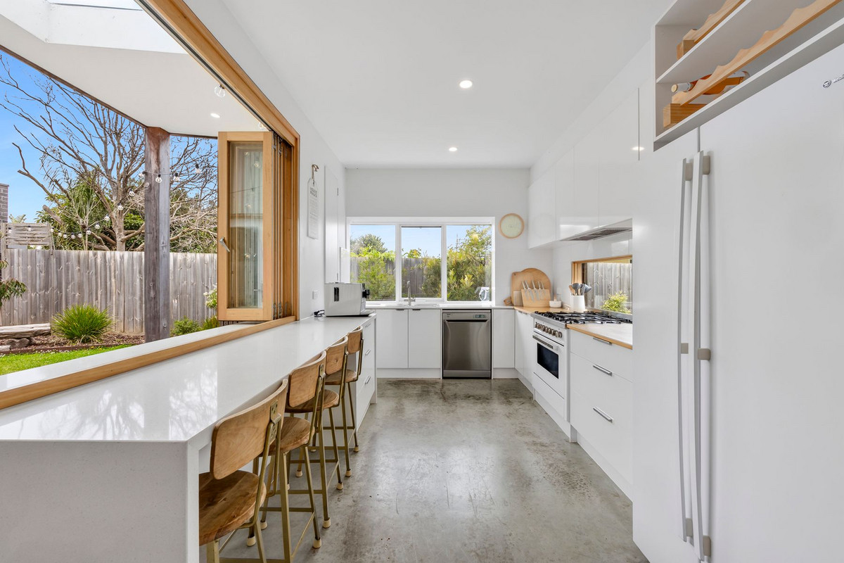 22 Gogoll Crescent, Torquay, VIC 3228 - Image 4