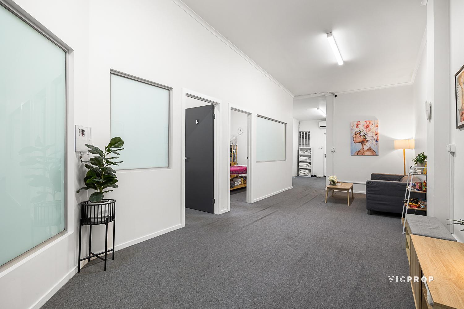 2-bedroom unit at 258 Lower Plenty Road, Rosanna, VIC 3084, Banyule, Victoria