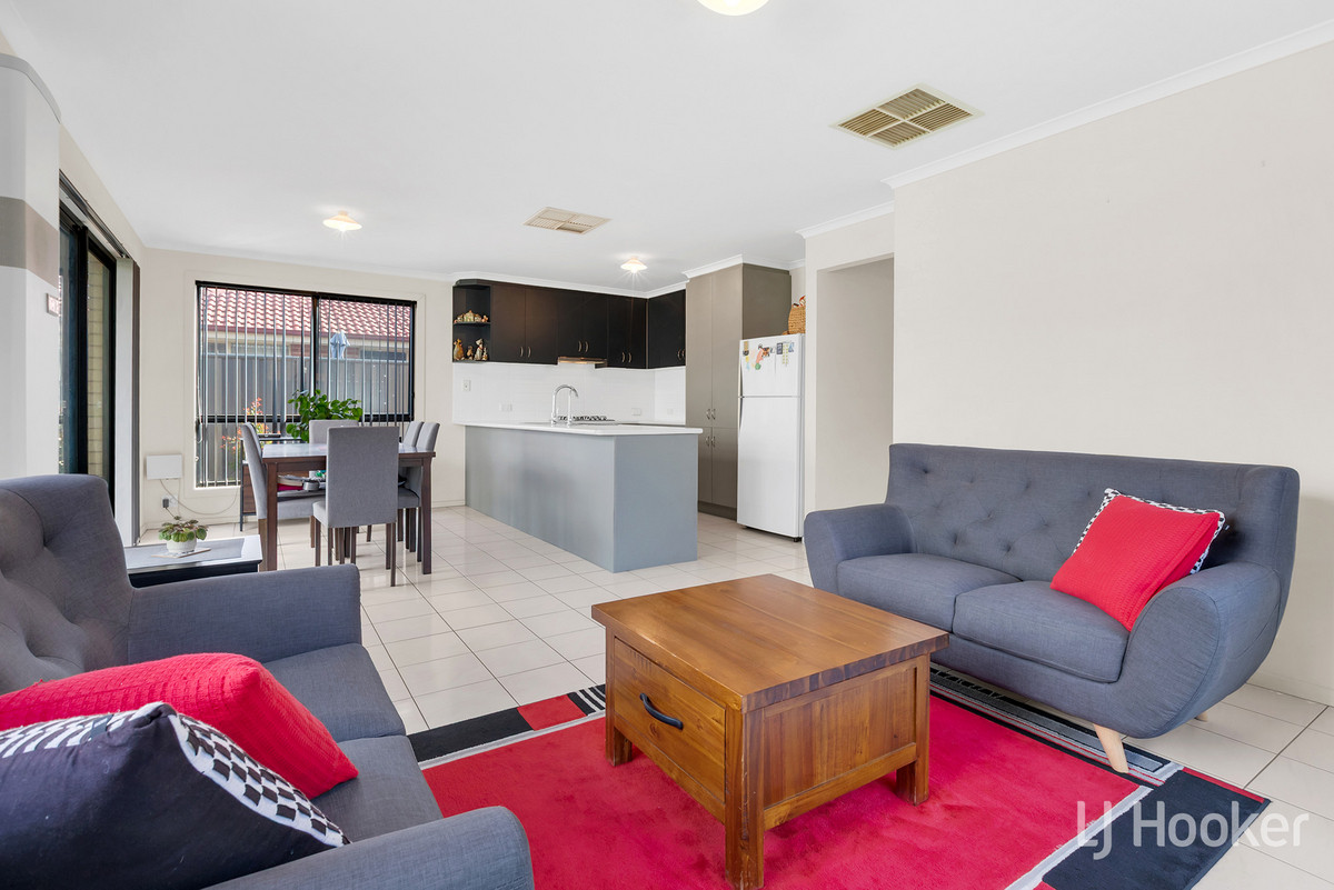 10 CASSIA STREET, Munno Para West SA 5115 - Image 7