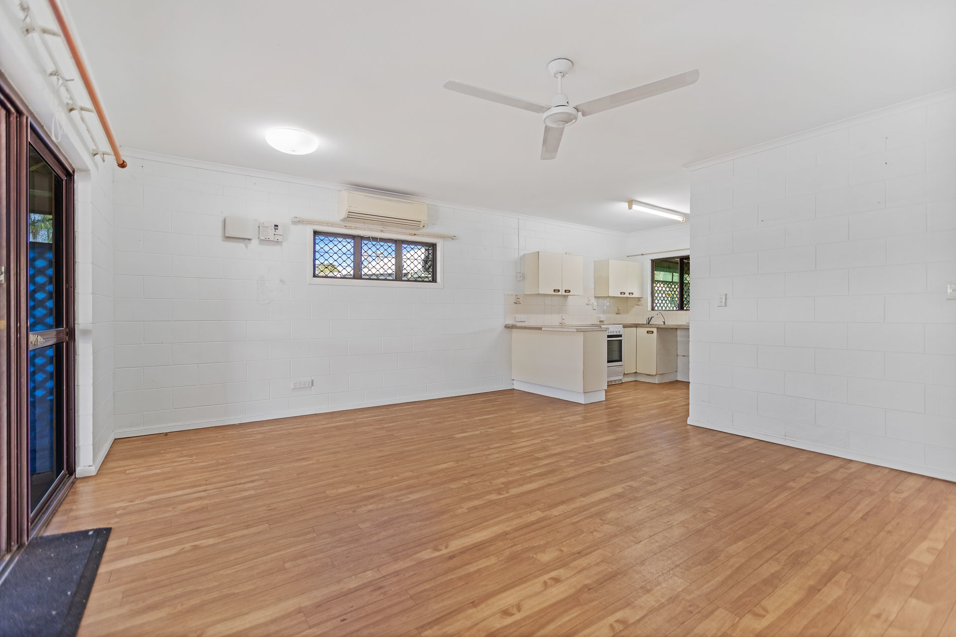 21/91 Hoare Street, Manunda, QLD 4870 - Image 2