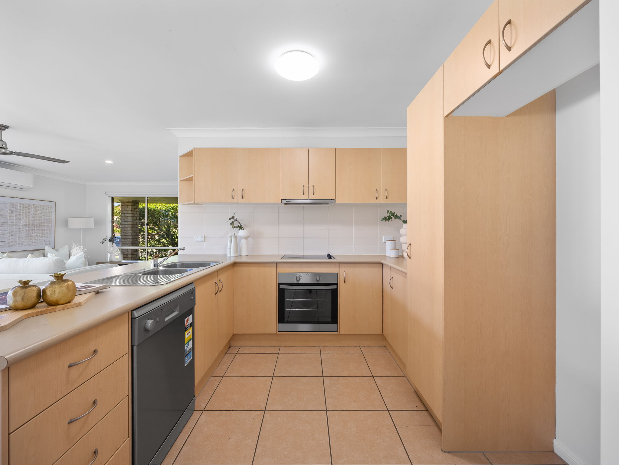 12 BRITTANY CRESCENT, Raceview QLD 4305 - Image 4