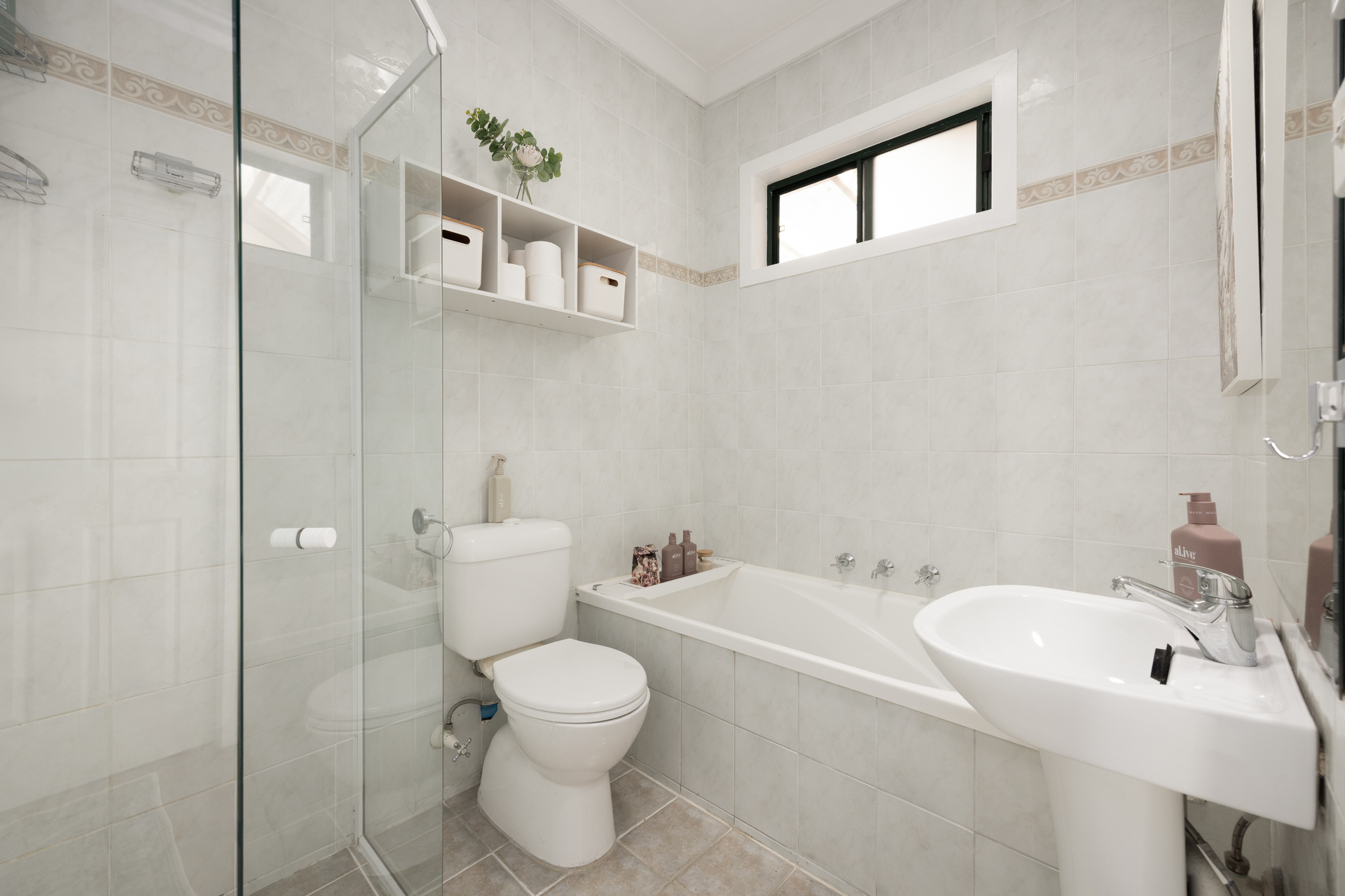 4-bedroom house at 34 Karingal Crescent, Frenchs Forest, NSW 2086, Northern Beaches, New South Wales