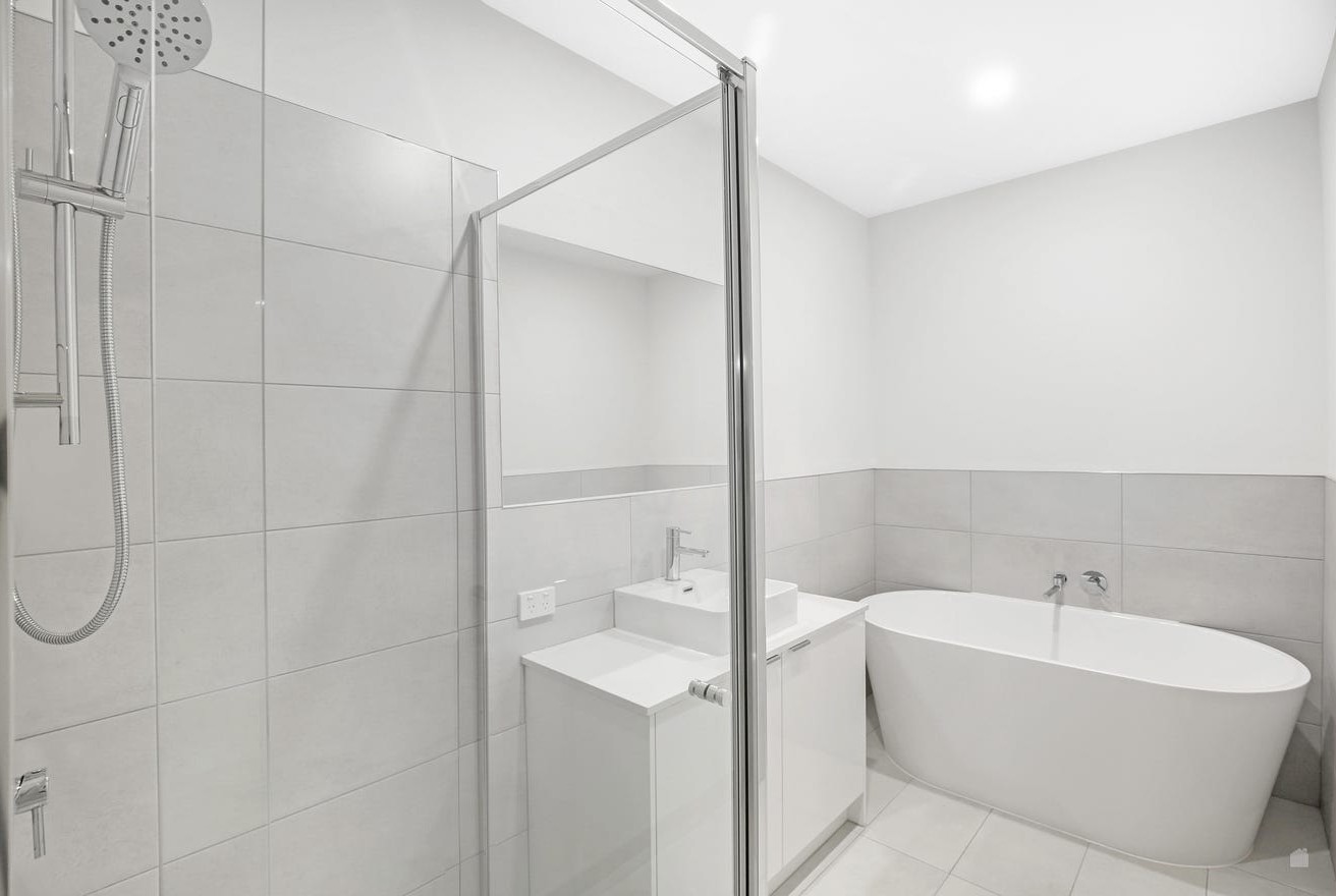 33 GLISTEN WAY, Craigieburn VIC 3064 - Image 9