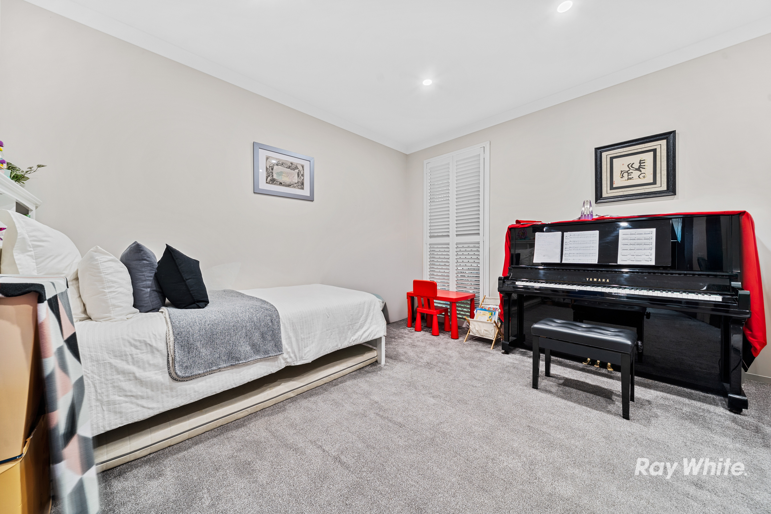 5-bedroom house at 17 Holyoake Drive, Daisy Hill, QLD 4127, Logan, Queensland