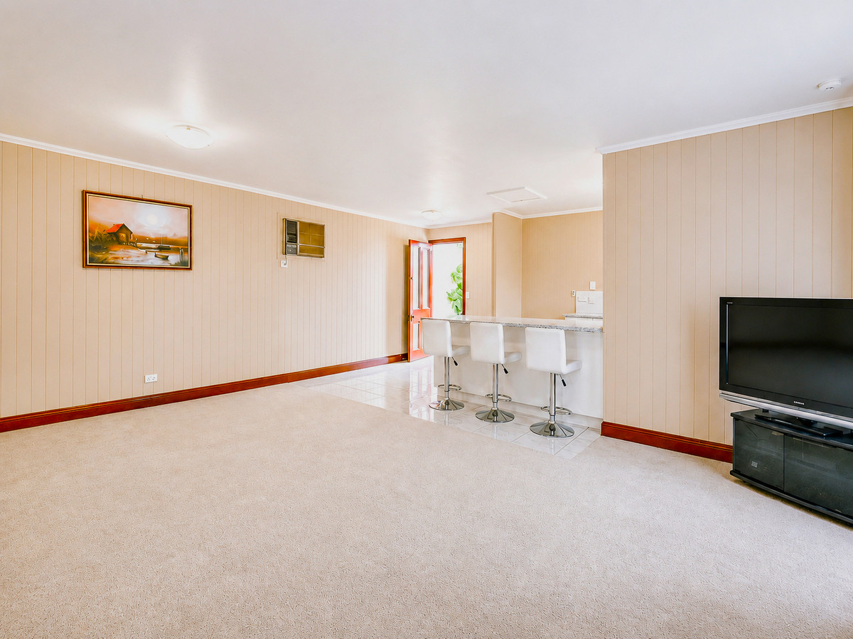 7-bedroom house at 1 Burnett Street, West Ipswich QLD 4305, Ipswich, Queensland