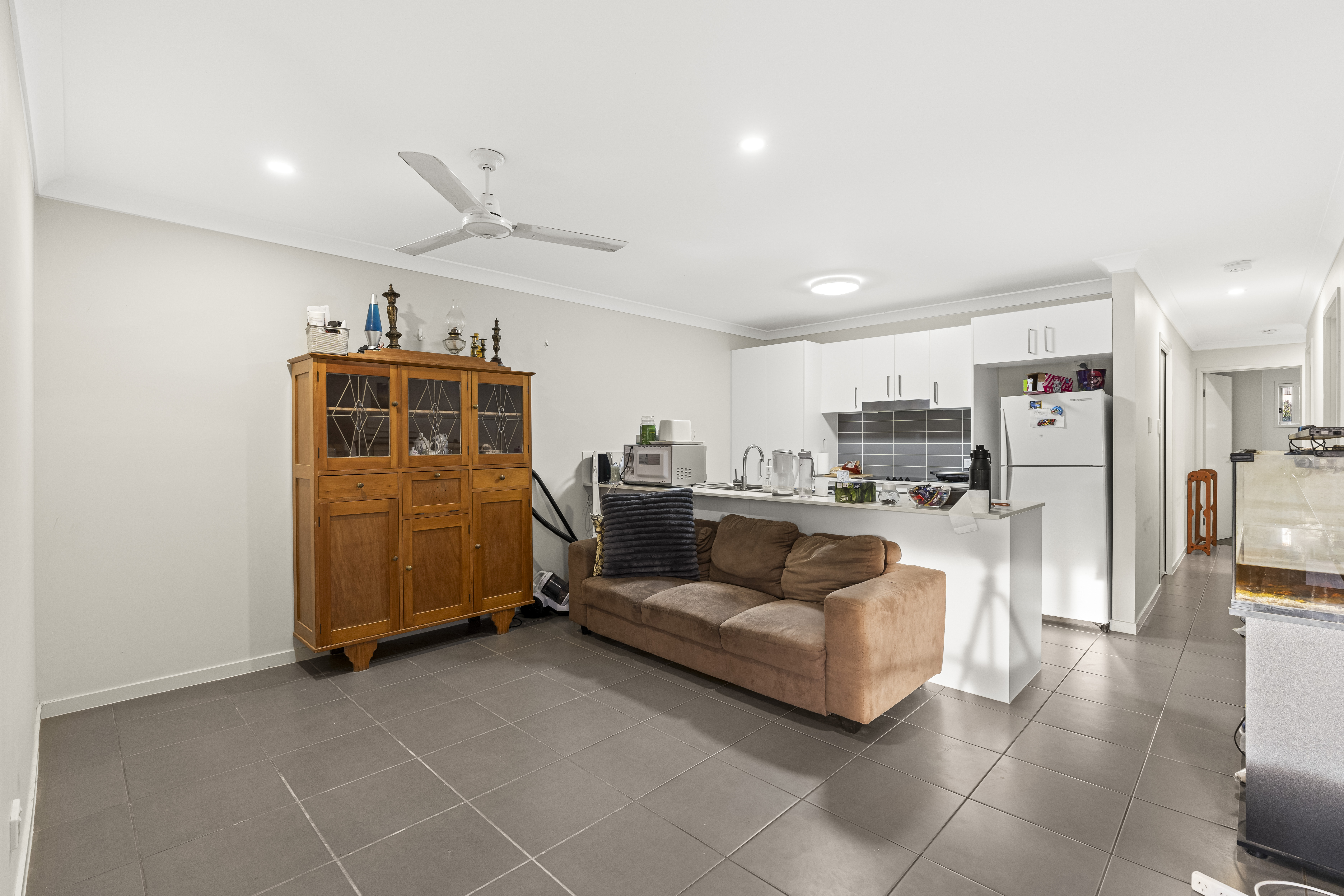 6-bedroom unit at 81 Cambooya Street, Drayton, QLD 4350, Toowoomba, Queensland