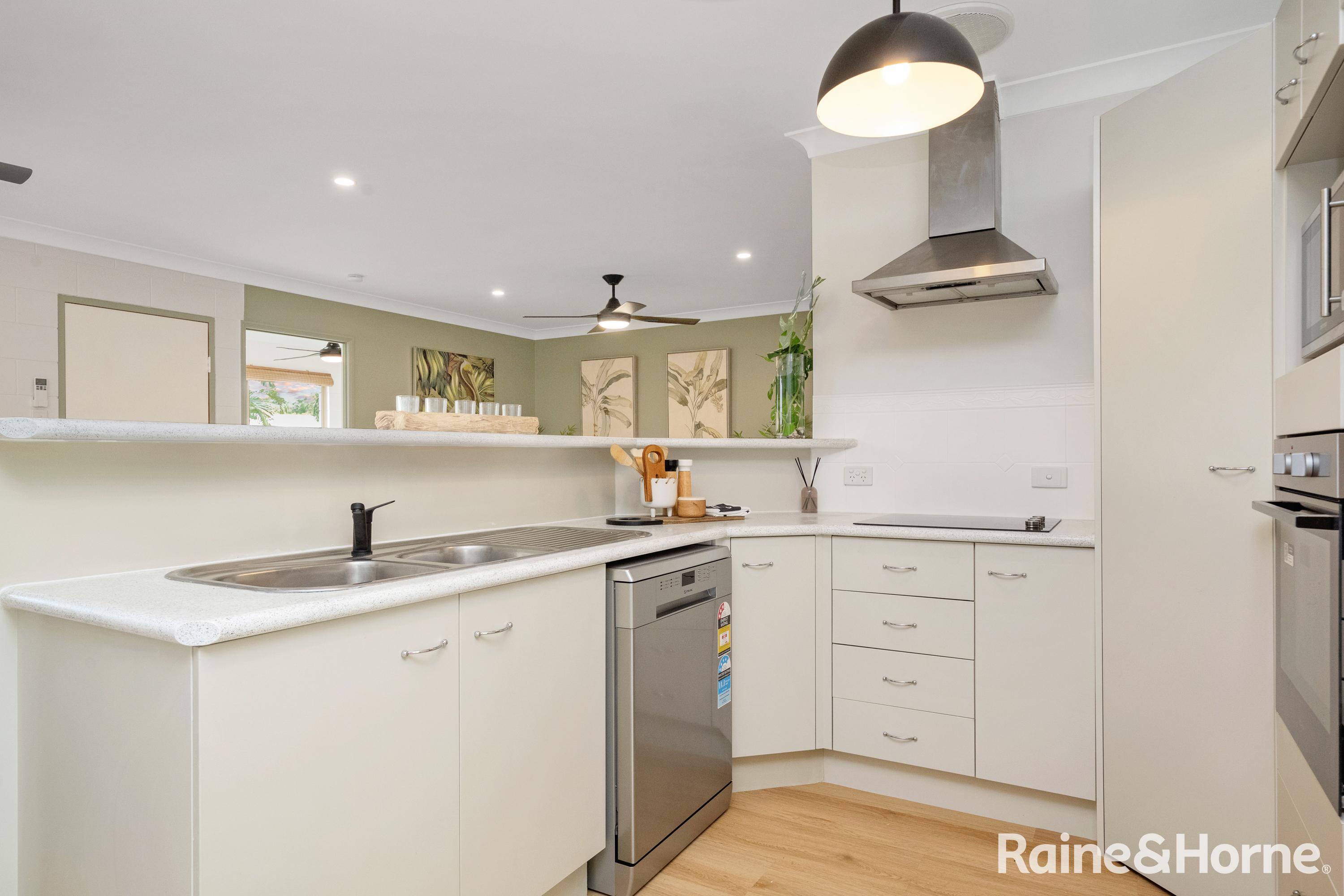 28 Elton Drive, Kelso, QLD 4815 - Image 6