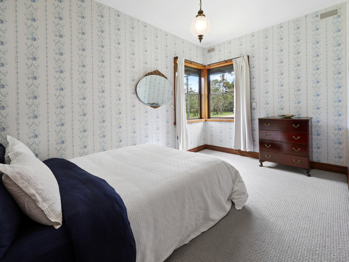 5-bedroom house at 30 Mcarthur Street, Hamilton, Vic, 3300, Southern Grampians, Victoria