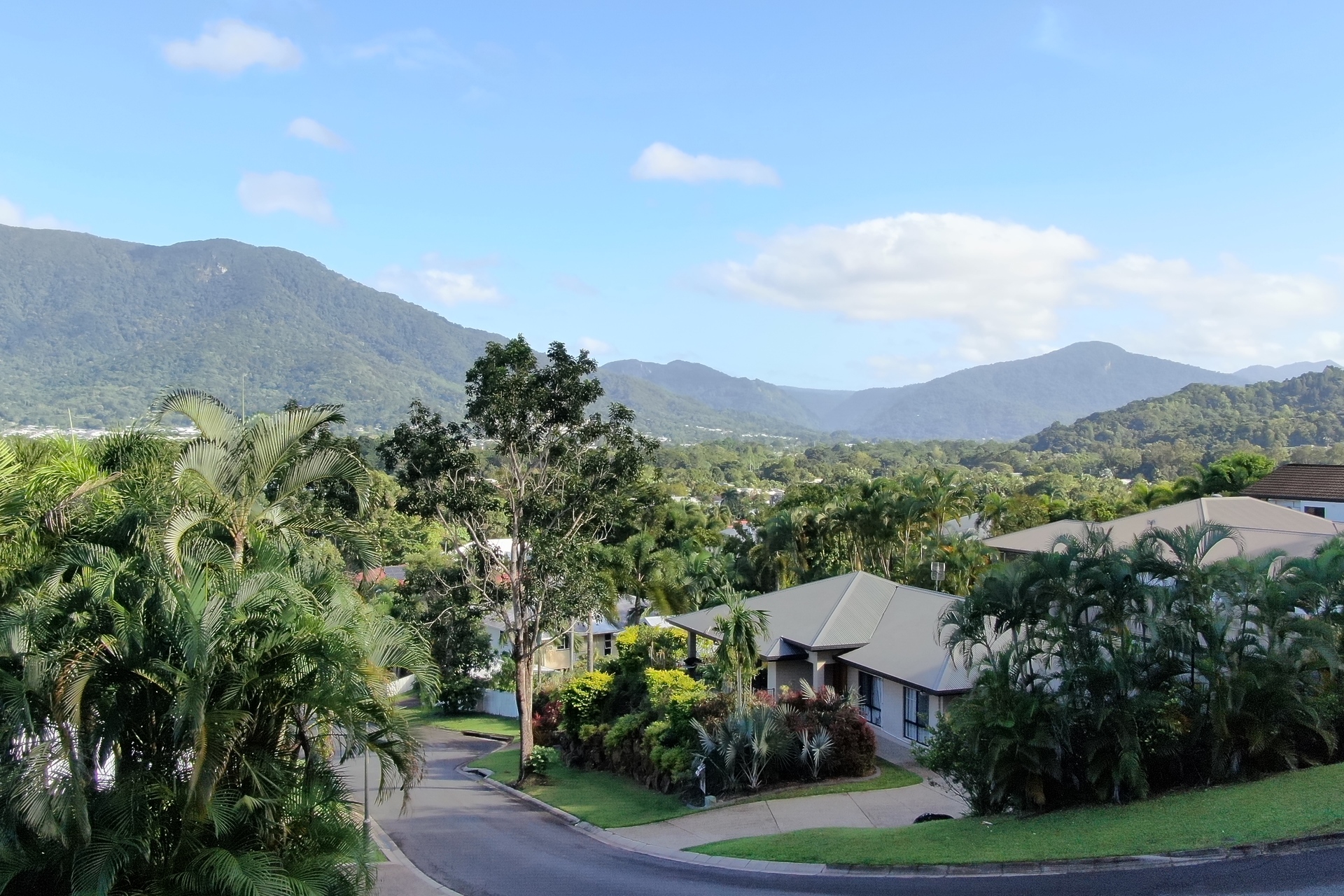 10 Findlay Street, Brinsmead, Qld, 4870 - Image 2
