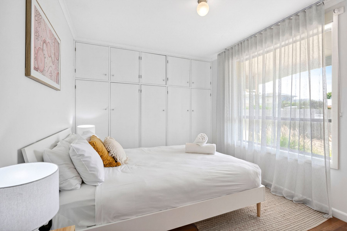 3-bedroom unit at 2 84 THE ESPLANADE, TORQUAY VIC 3228, Surf Coast, Victoria