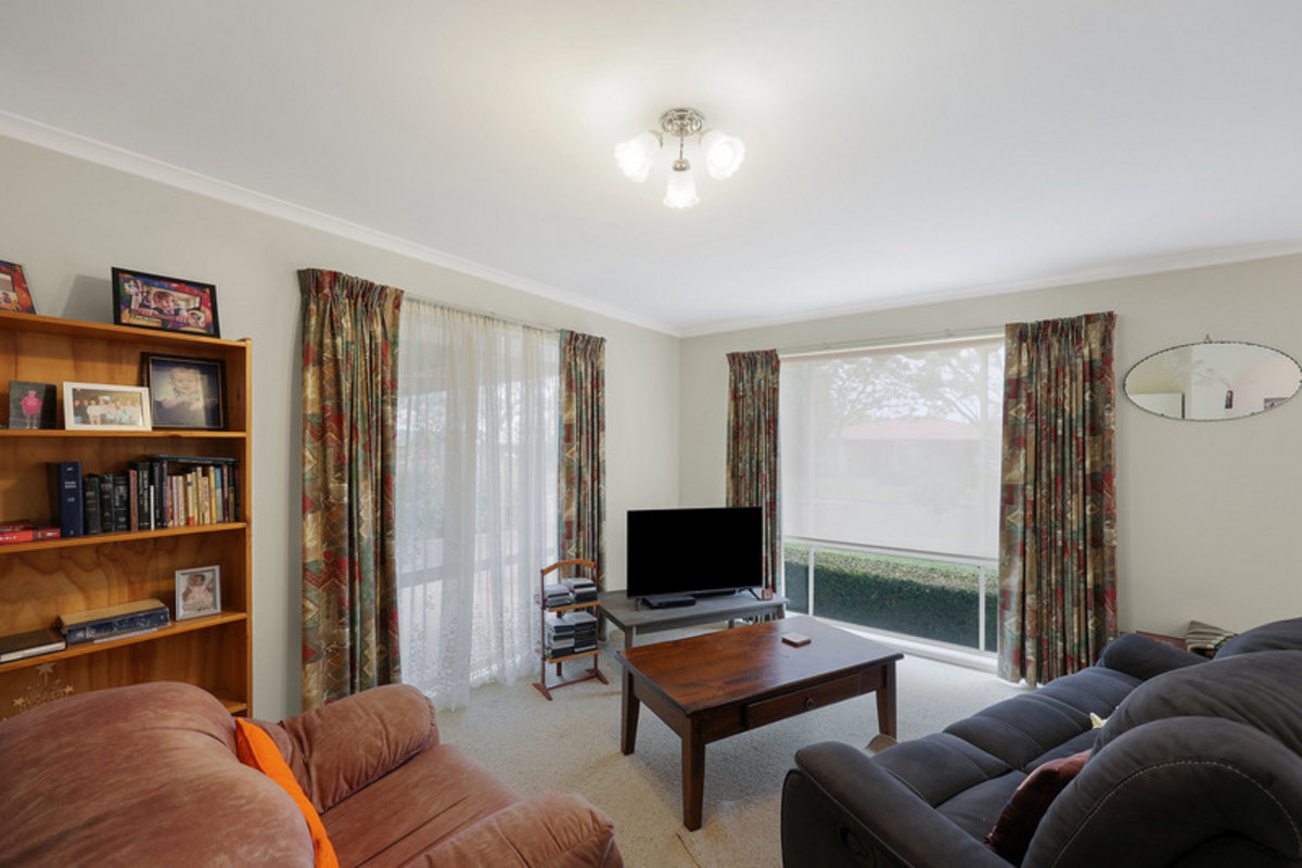 28 Lord Street, Hamilton, VIC 3300 - Image 2