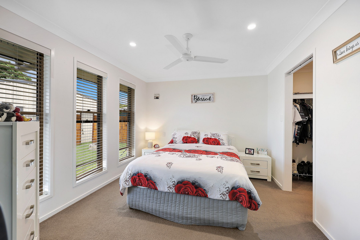 5 MARK AVENUE, Toogoom QLD 4655 - Image 7