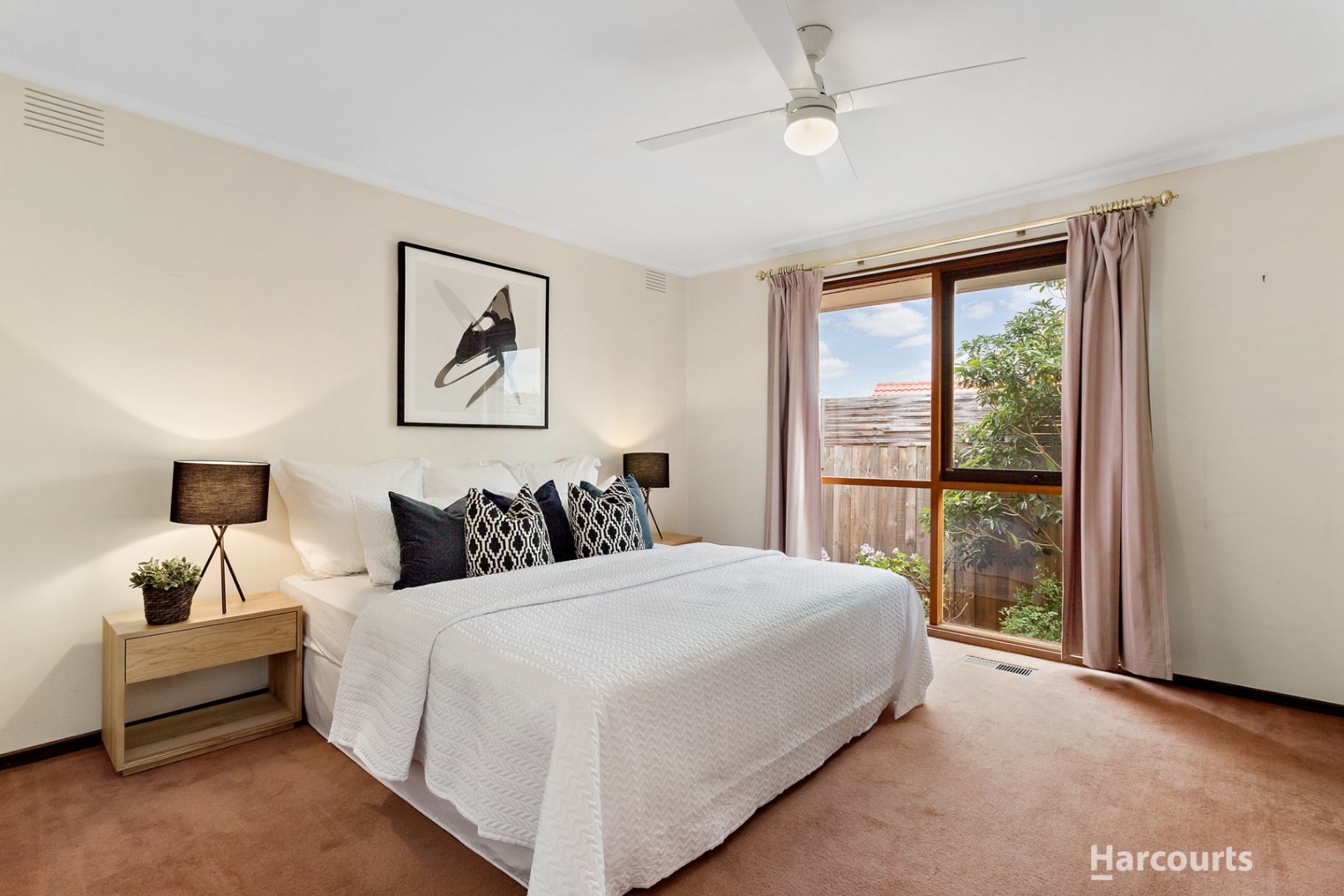 10 Mara Close, Wantirna South, VIC 3152 - Image 2