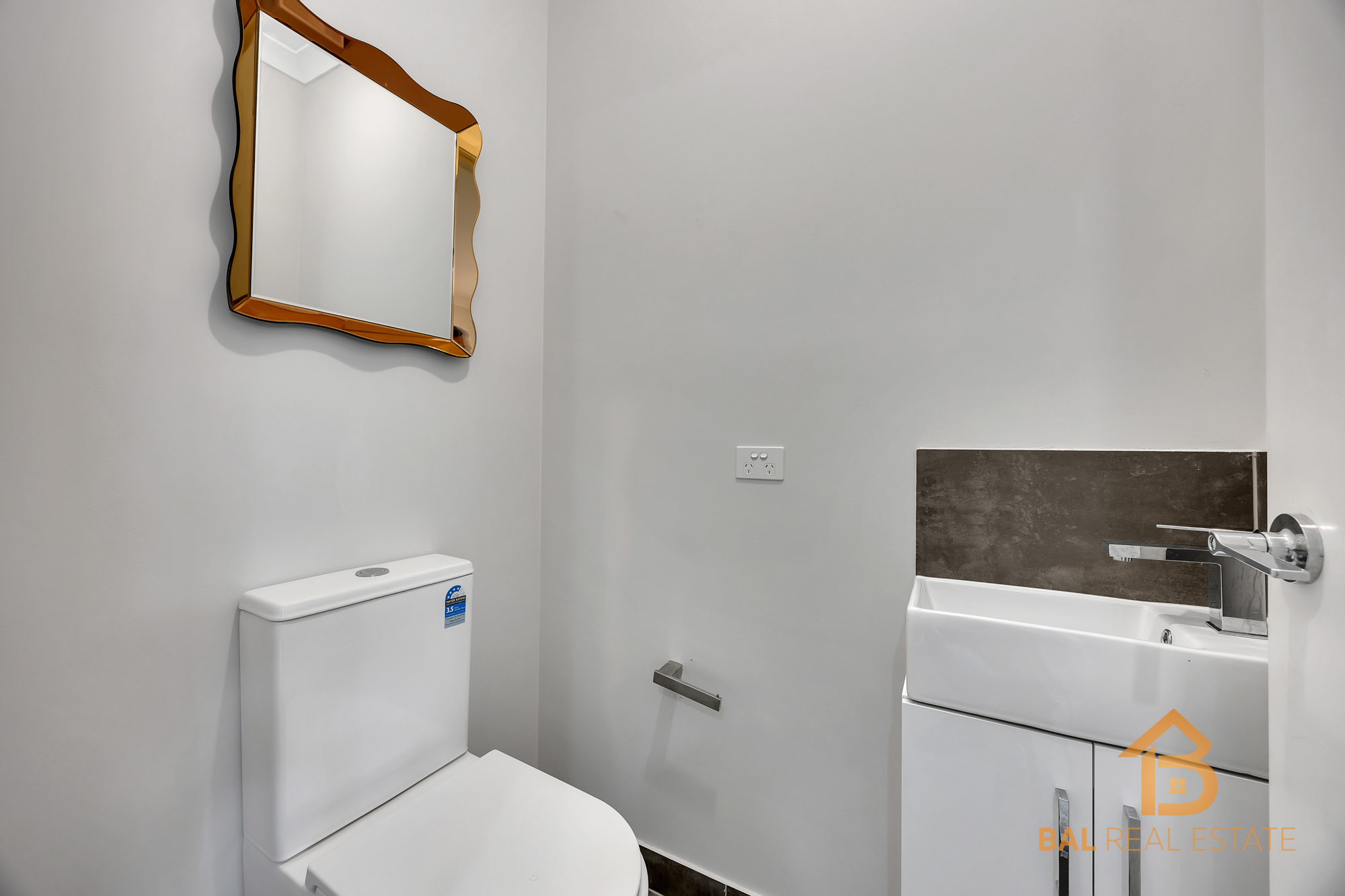 18 GELLER CIRCUIT, Tarneit VIC 3029 - Image 8