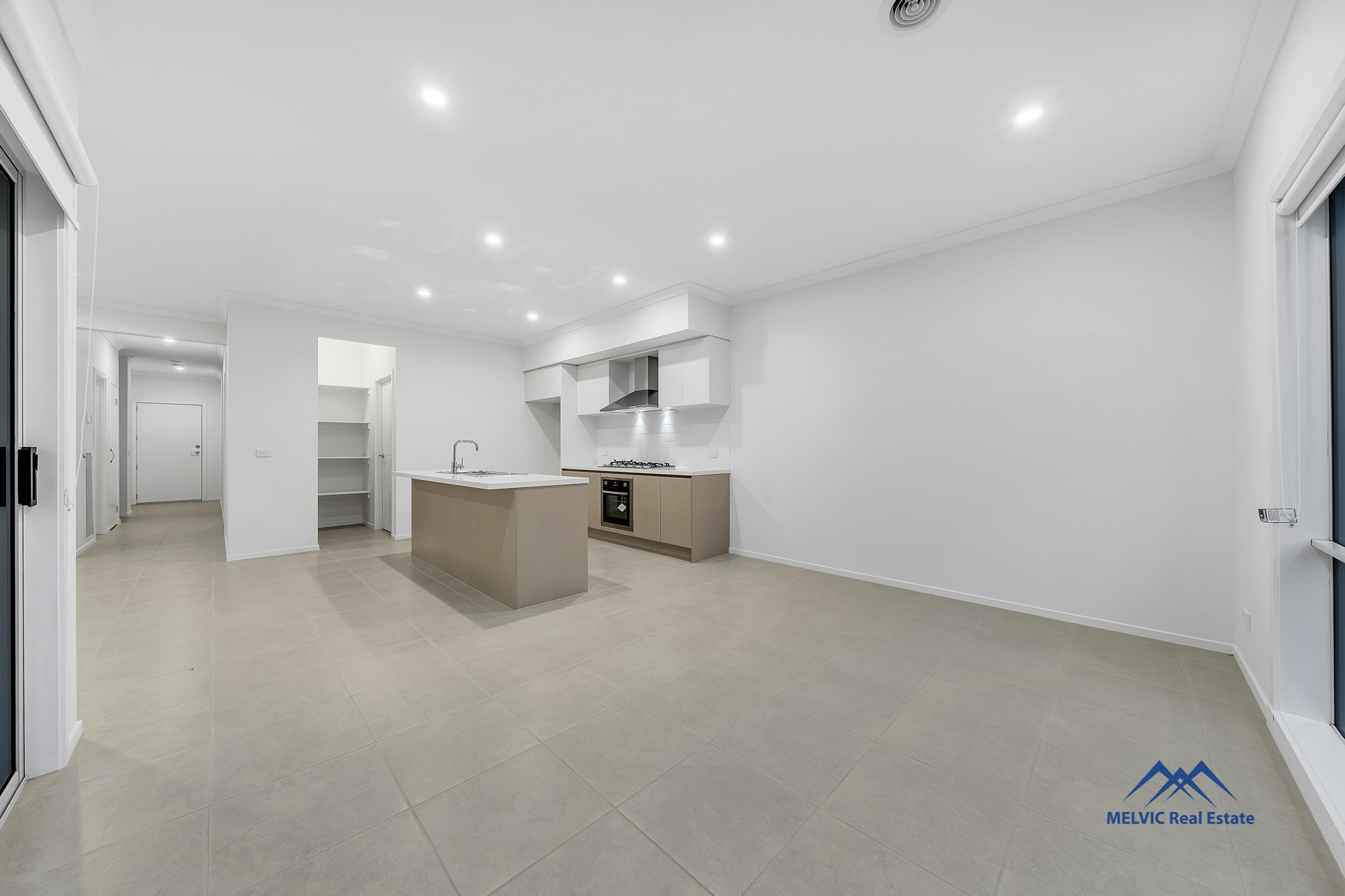 5 Neilrex Court, Cranbourne East, Vic, 3977 - Image 9