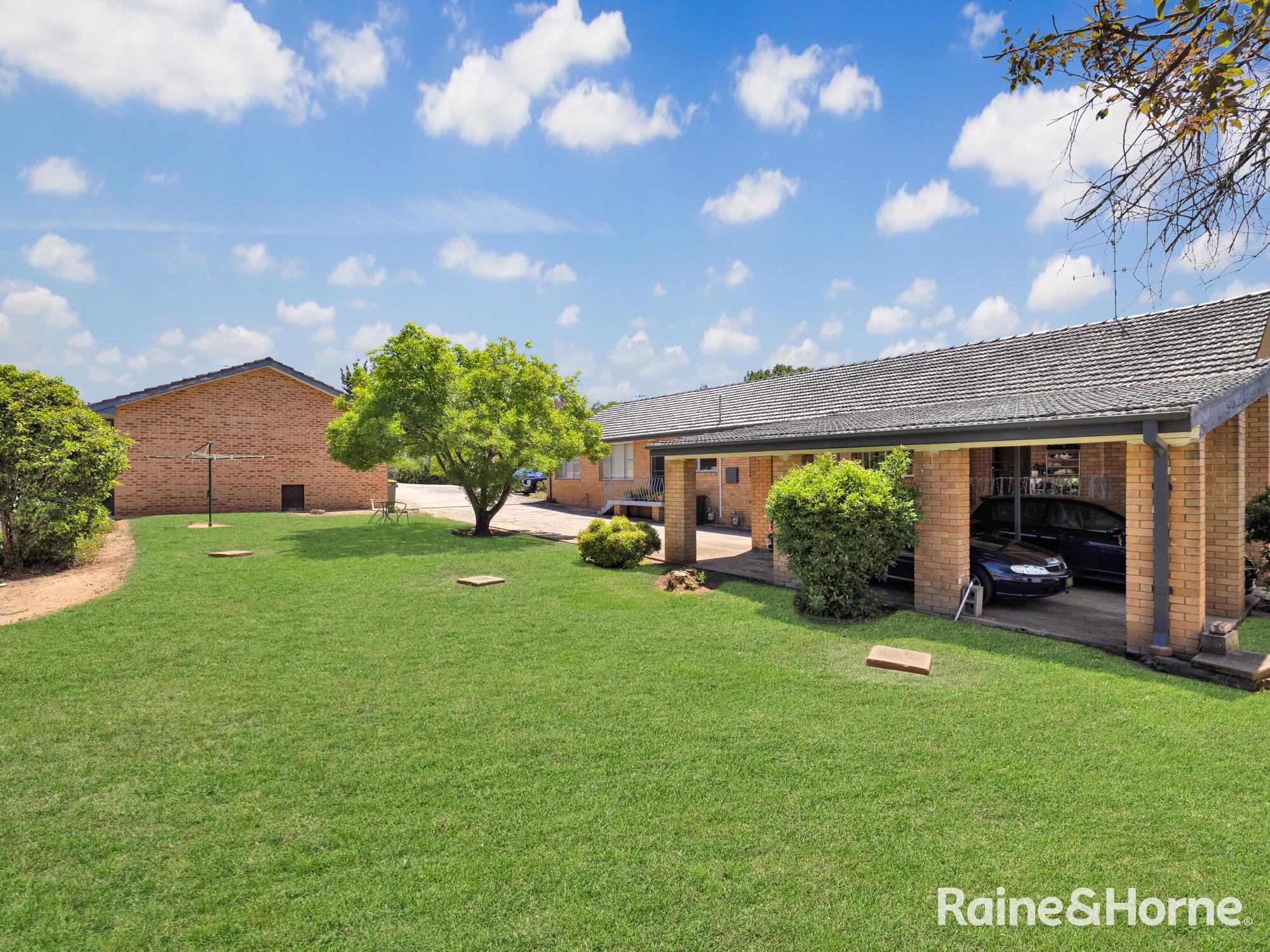 16-bedroom unit at 1-6/339 Howick Street, Bathurst, NSW 2795, Bathurst, New South Wales