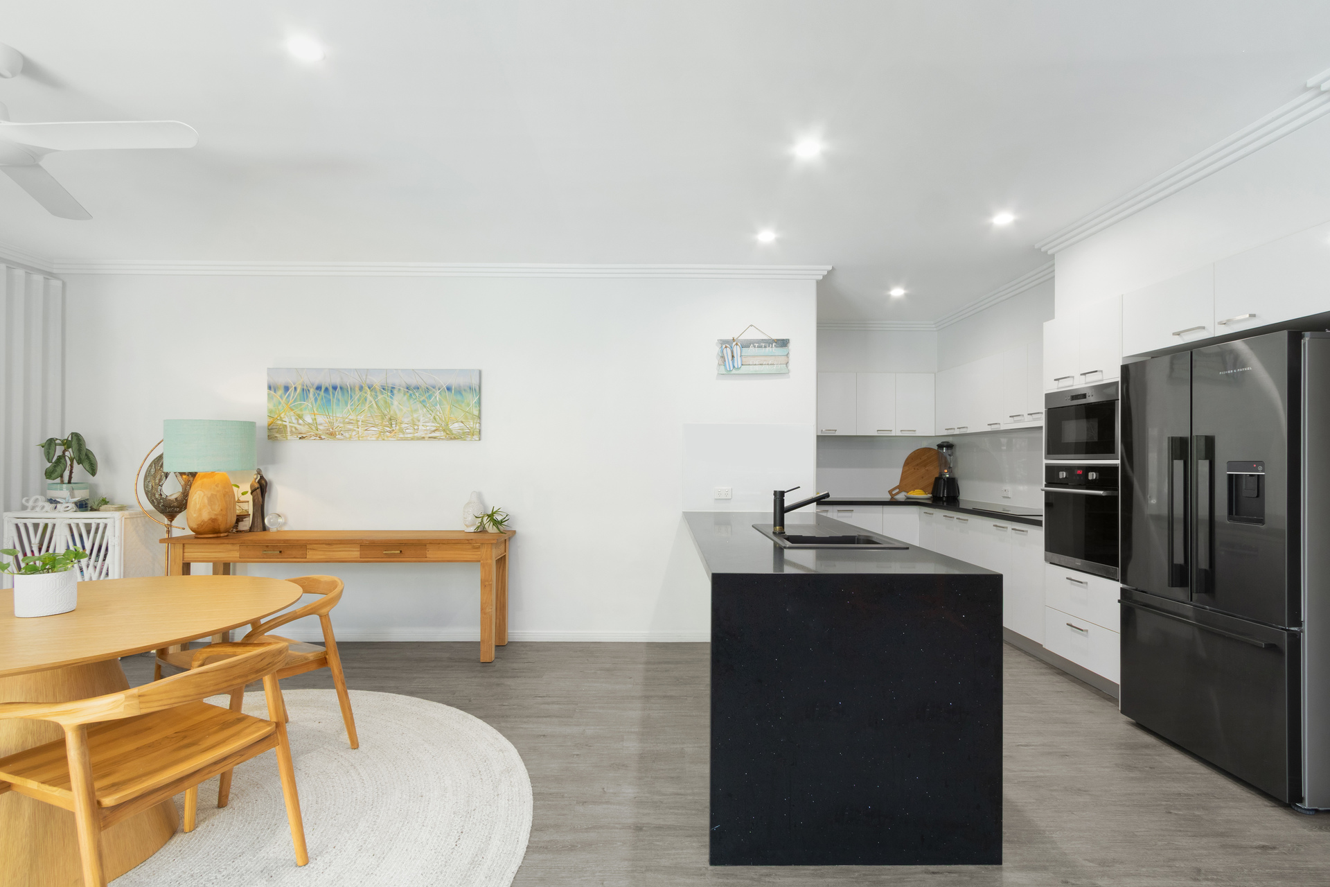 2 52 TALLEBUDGERA DRIVE, PALM BEACH QLD 4221 - Image 5