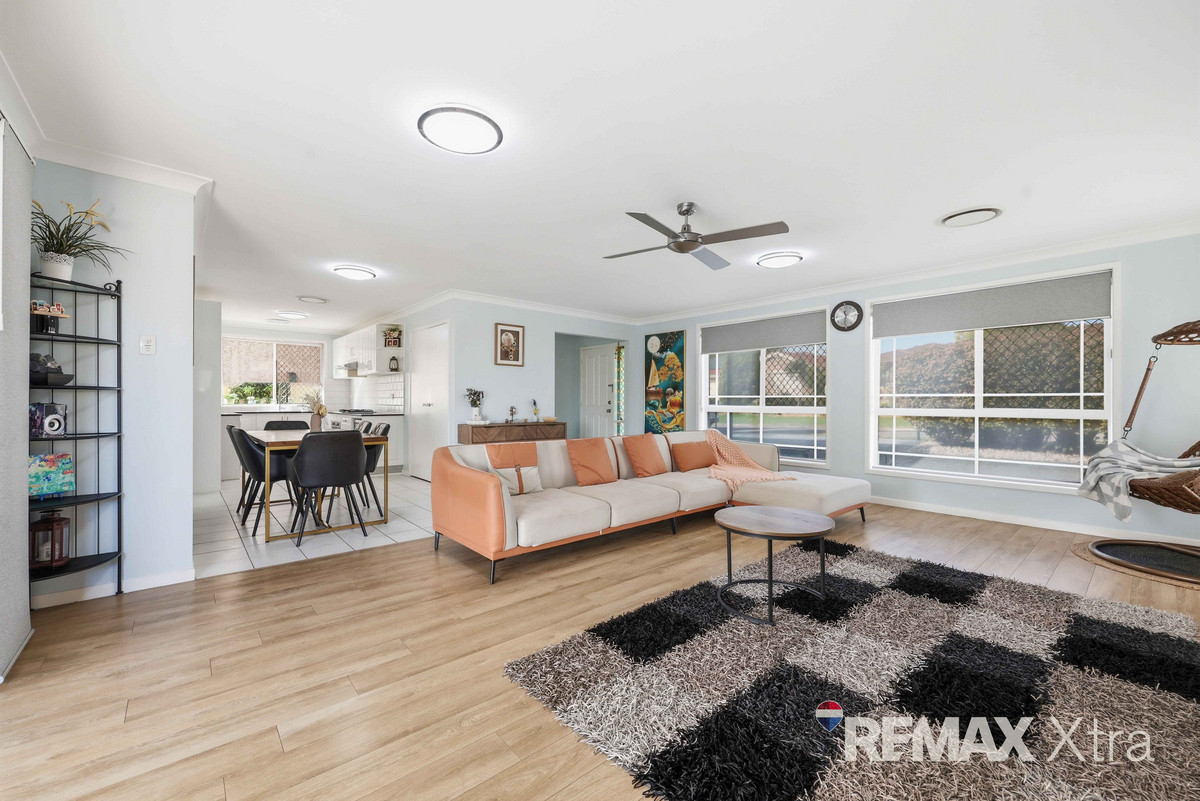 7 Seabrook Crescent, Doonside, NSW 2767 - Image 2