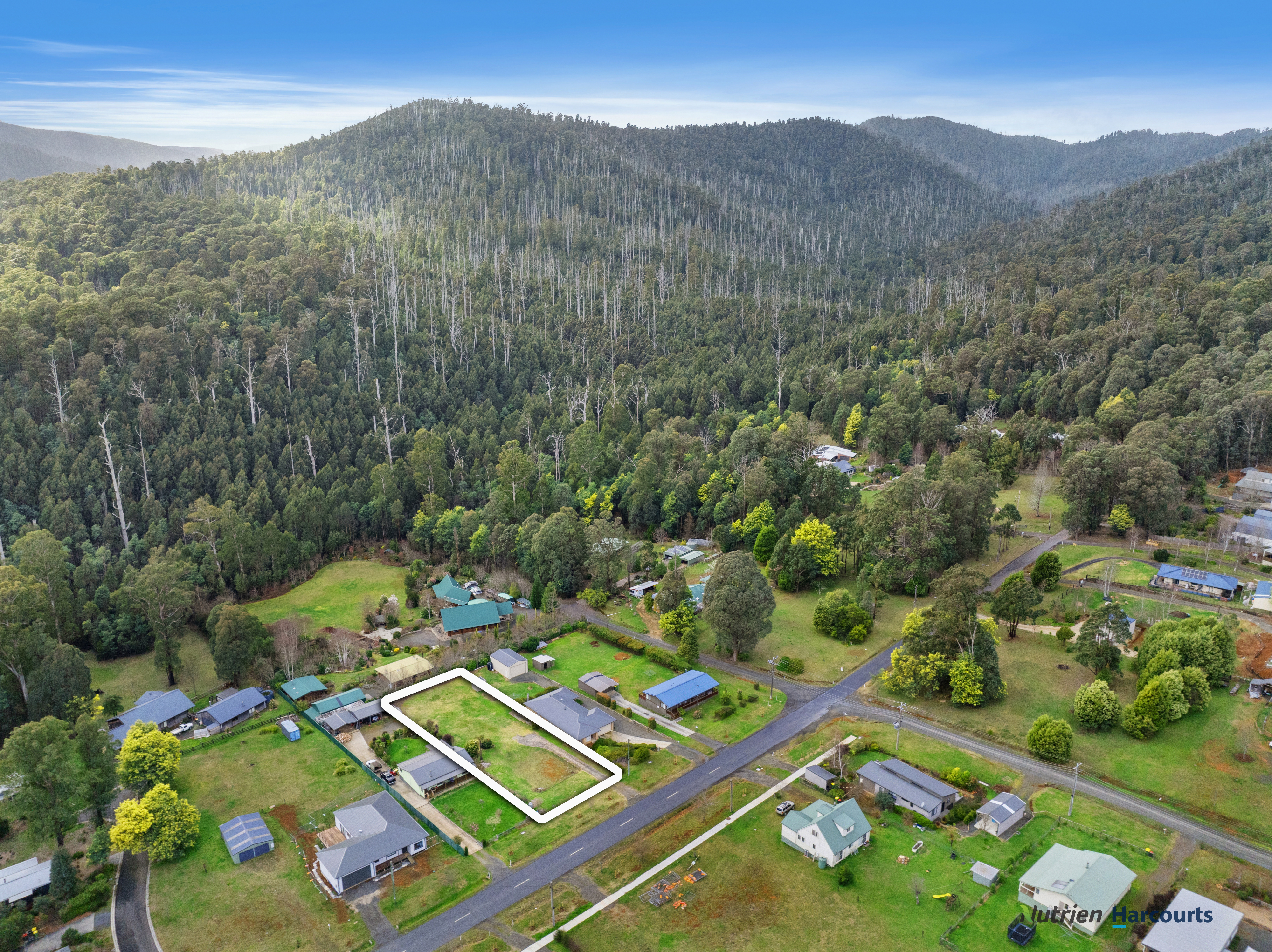 105 FALLS ROAD, Marysville VIC 3779 - Image 2