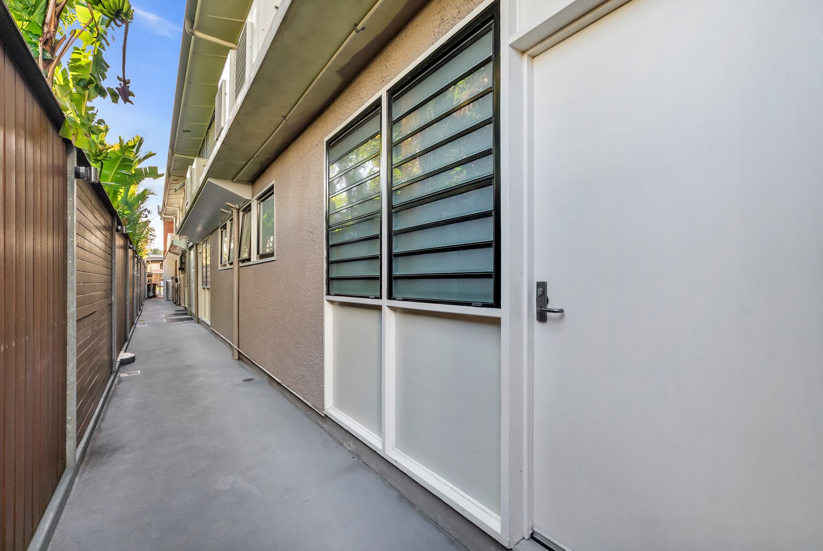 204 Lake Street, Cairns North, QLD 4870 - Image 9