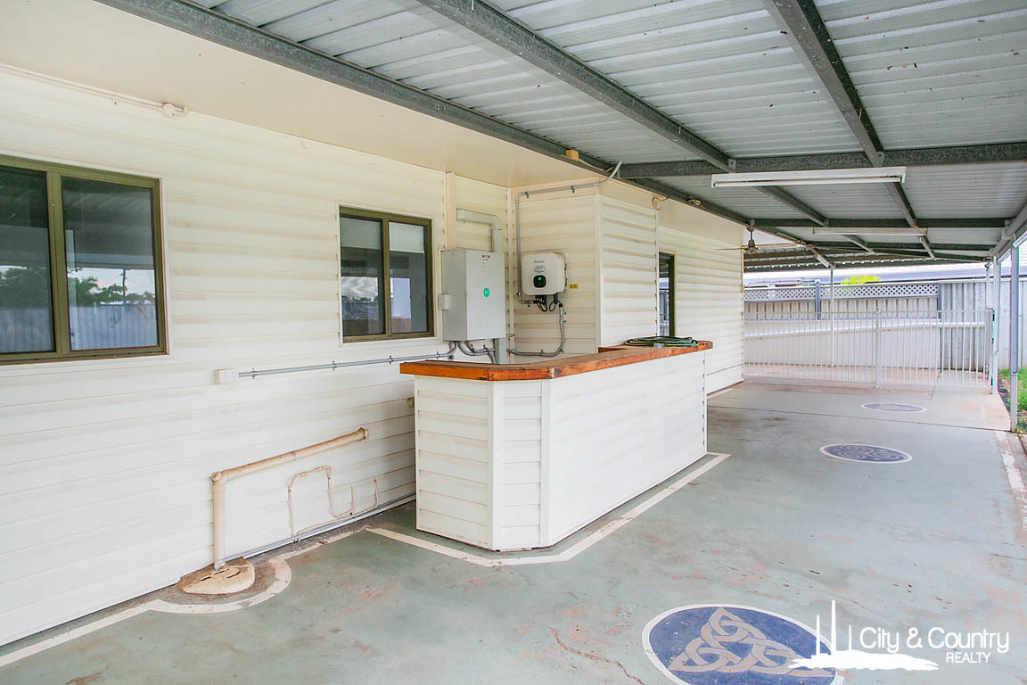 28 Hinkler Crescent, Sunset, QLD 4825 - Image 6