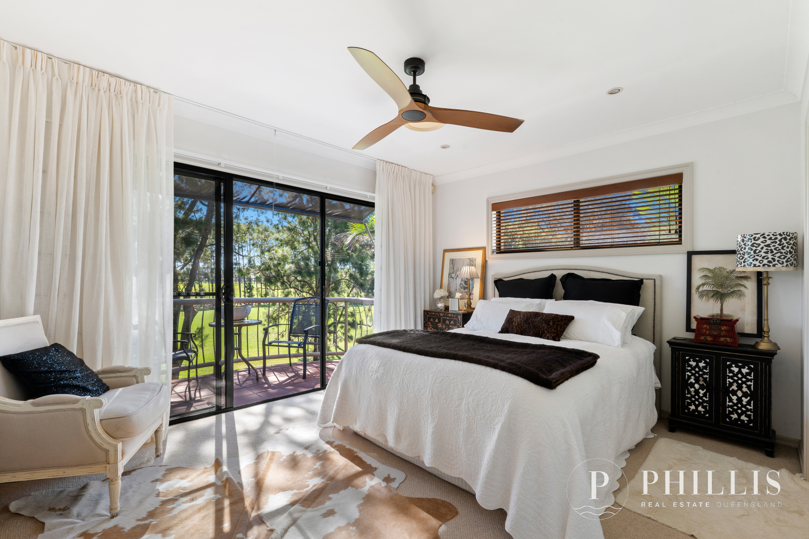 3-bedroom unit at 42 SHINNECOCK CLOSE, Hope Island QLD 4212, Gold Coast, Queensland