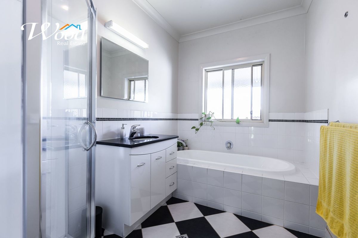 4-bedroom house at 52-54 HAMMER STREET, Howlong NSW 2643, Federation, New South Wales