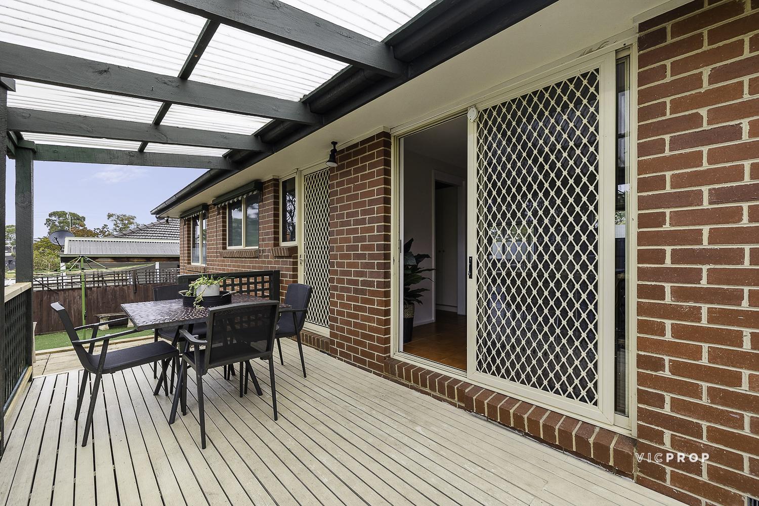 2-bedroom house at 8 Robern Parade, Viewbank, VIC 3084, Banyule, Victoria