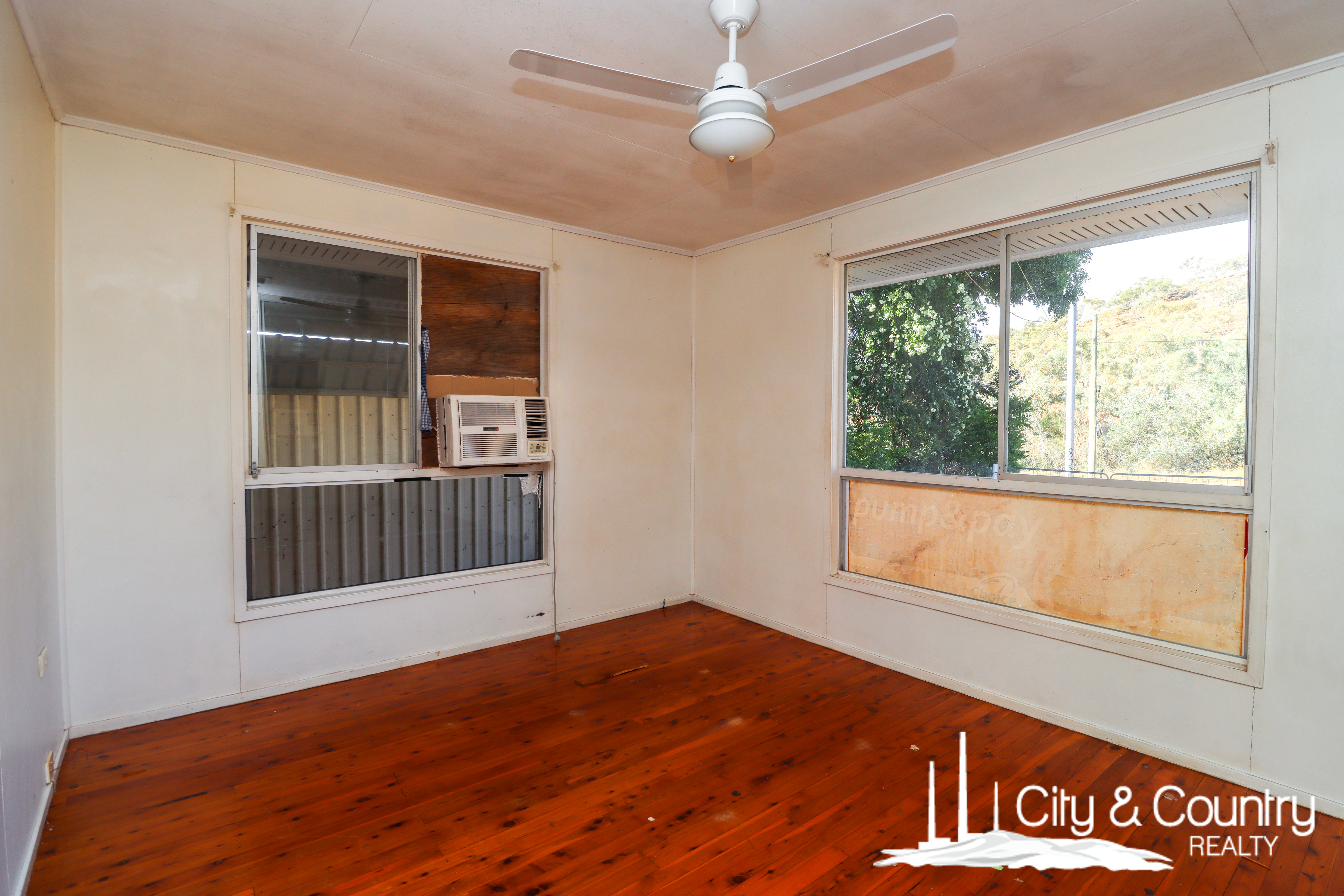 37 Pelican Road, Mount Isa, Qld, 4825 - Image 8