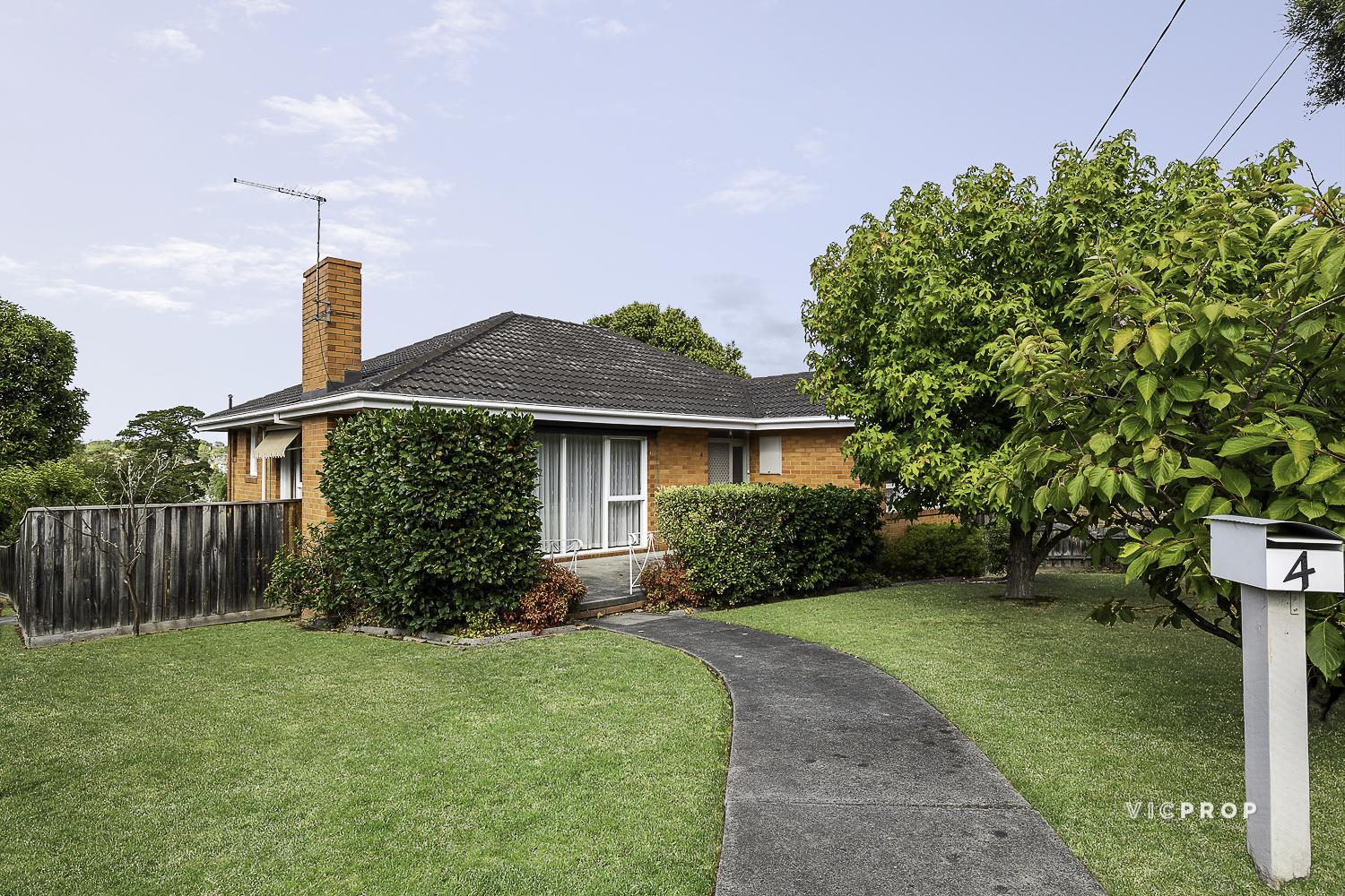 3-bedroom house at 4 Norfolk Circuit, Doncaster, VIC 3108, Manningham, Victoria