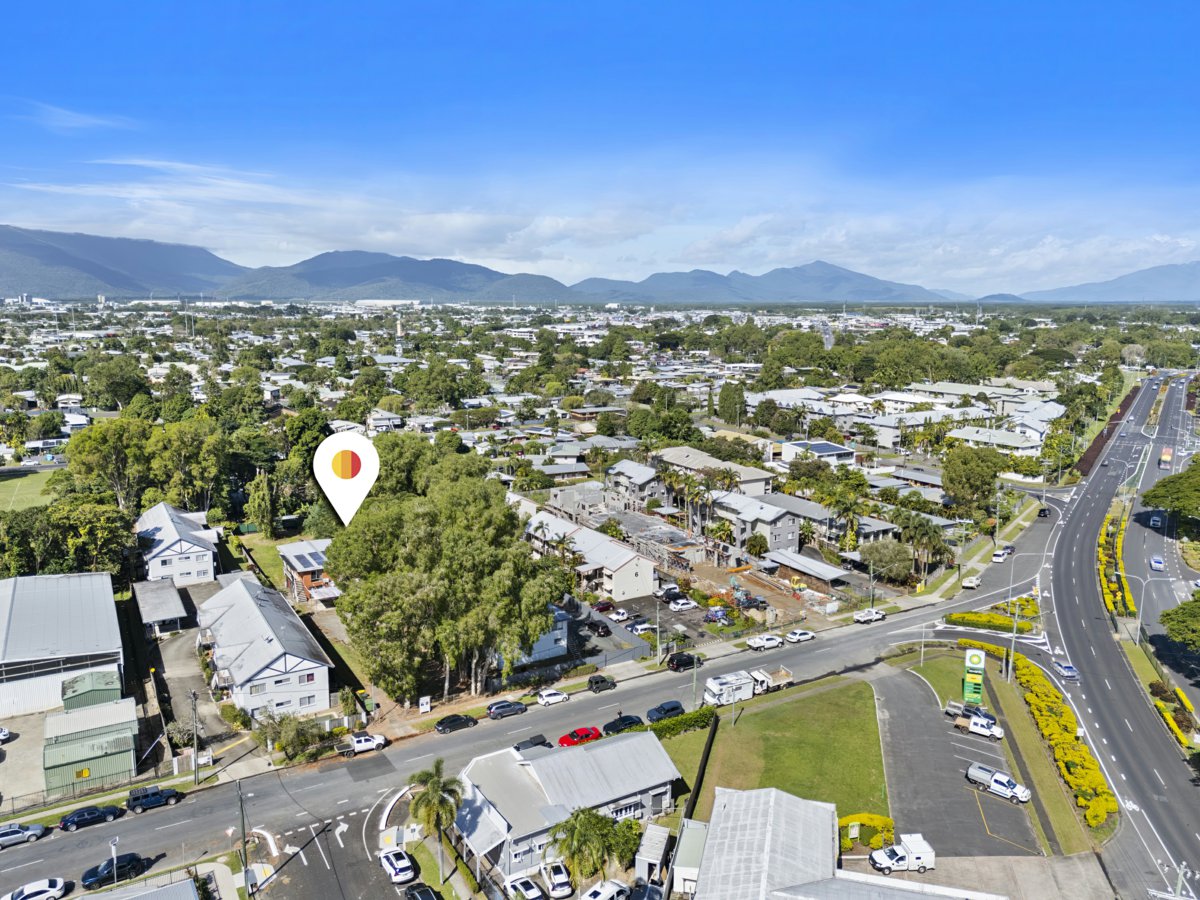 7-bedroom house at 10 Mayers Street, Manunda, QLD 4870, Cairns, Queensland