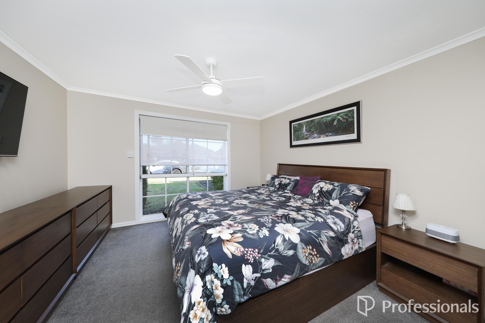 24 Trethowan Avenue, Melton West, VIC 3337 - Image 7