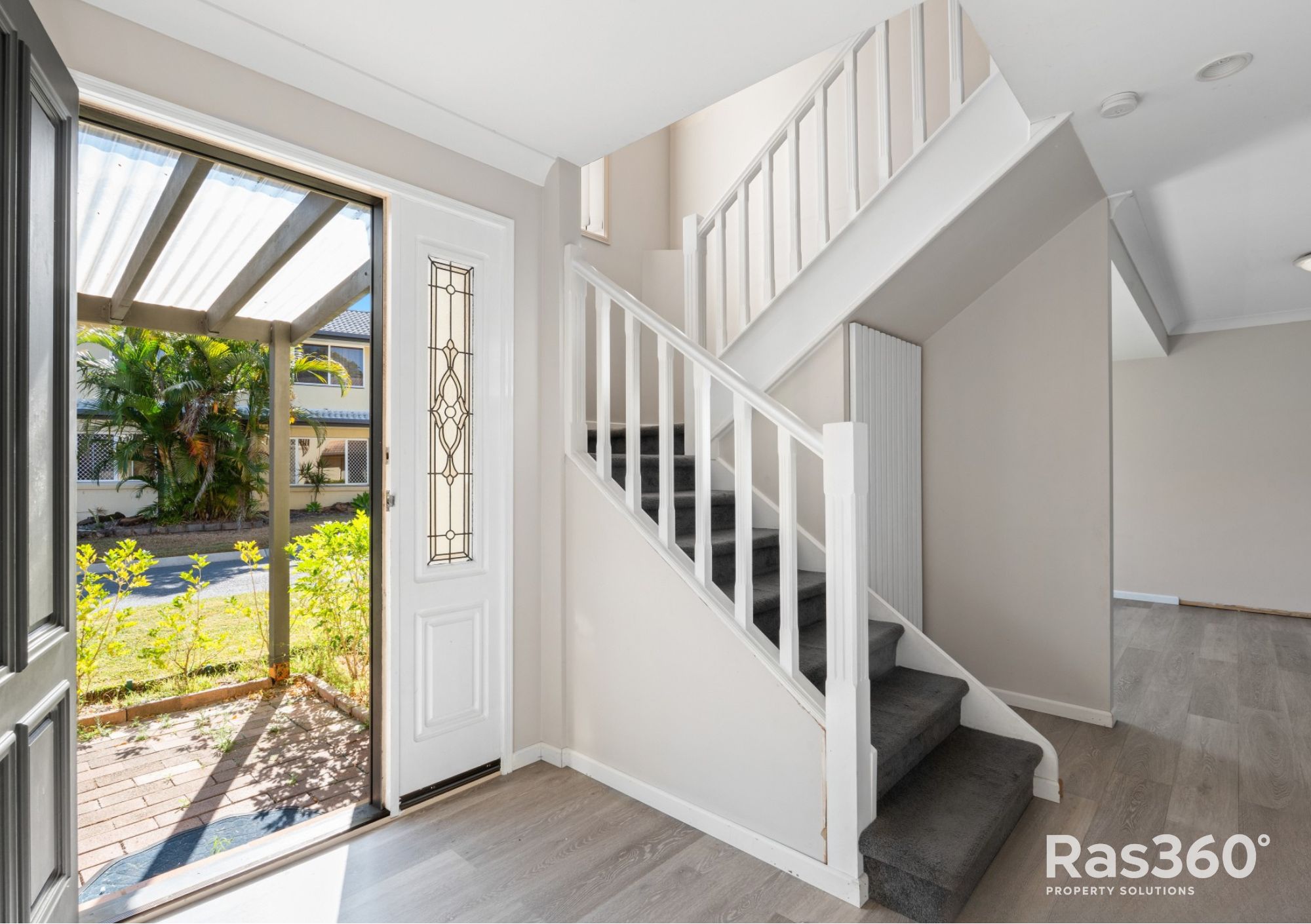 4/279 Cotlew Street West, Ashmore, Qld, 4214 - Image 5