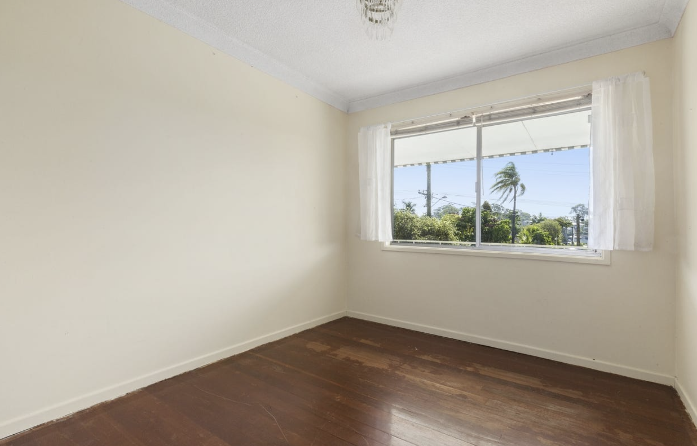222 BENOWA ROAD, Benowa QLD 4217 - Image 6