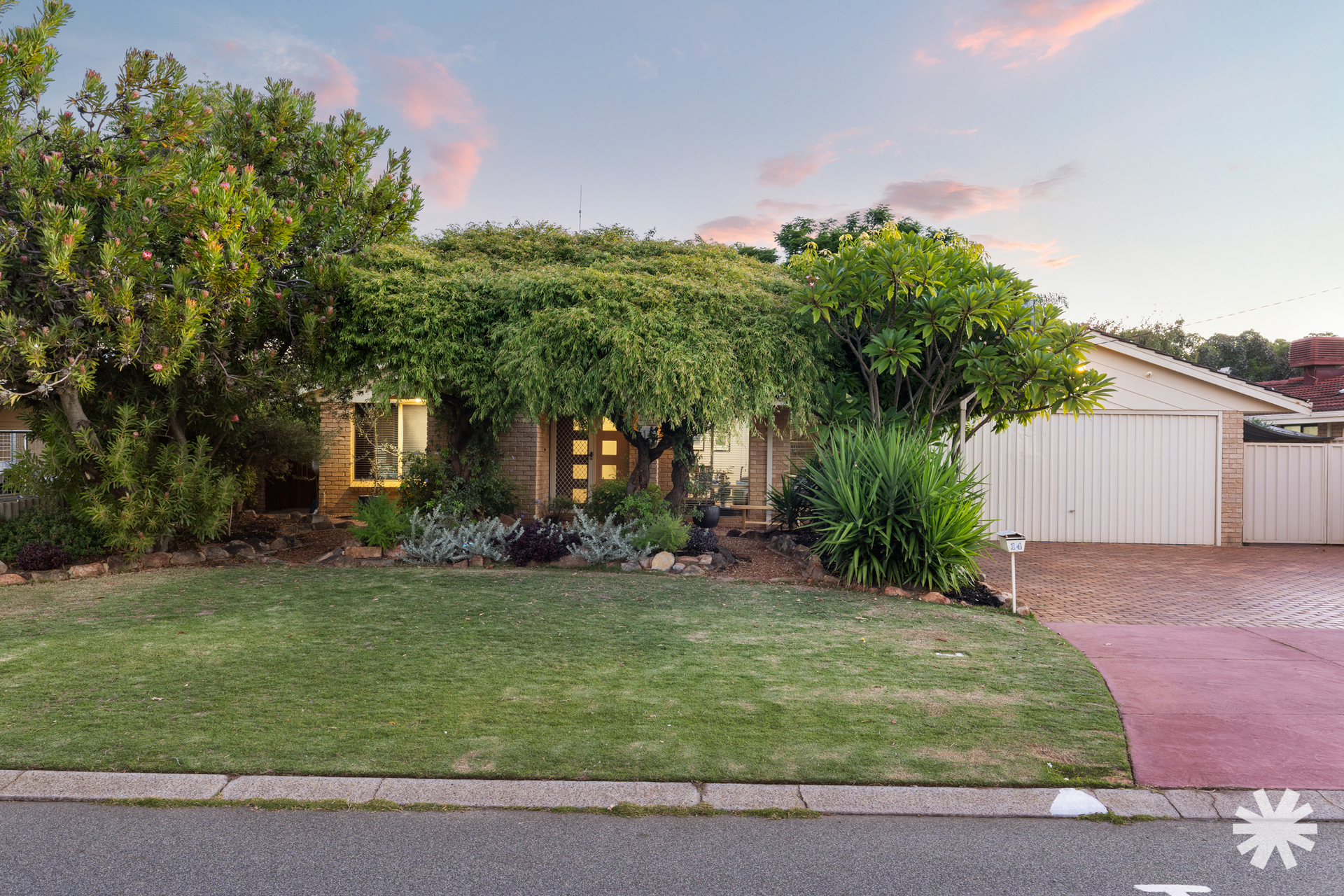 14 CALLEEN COURT, Wilson WA 6107 - Image 2