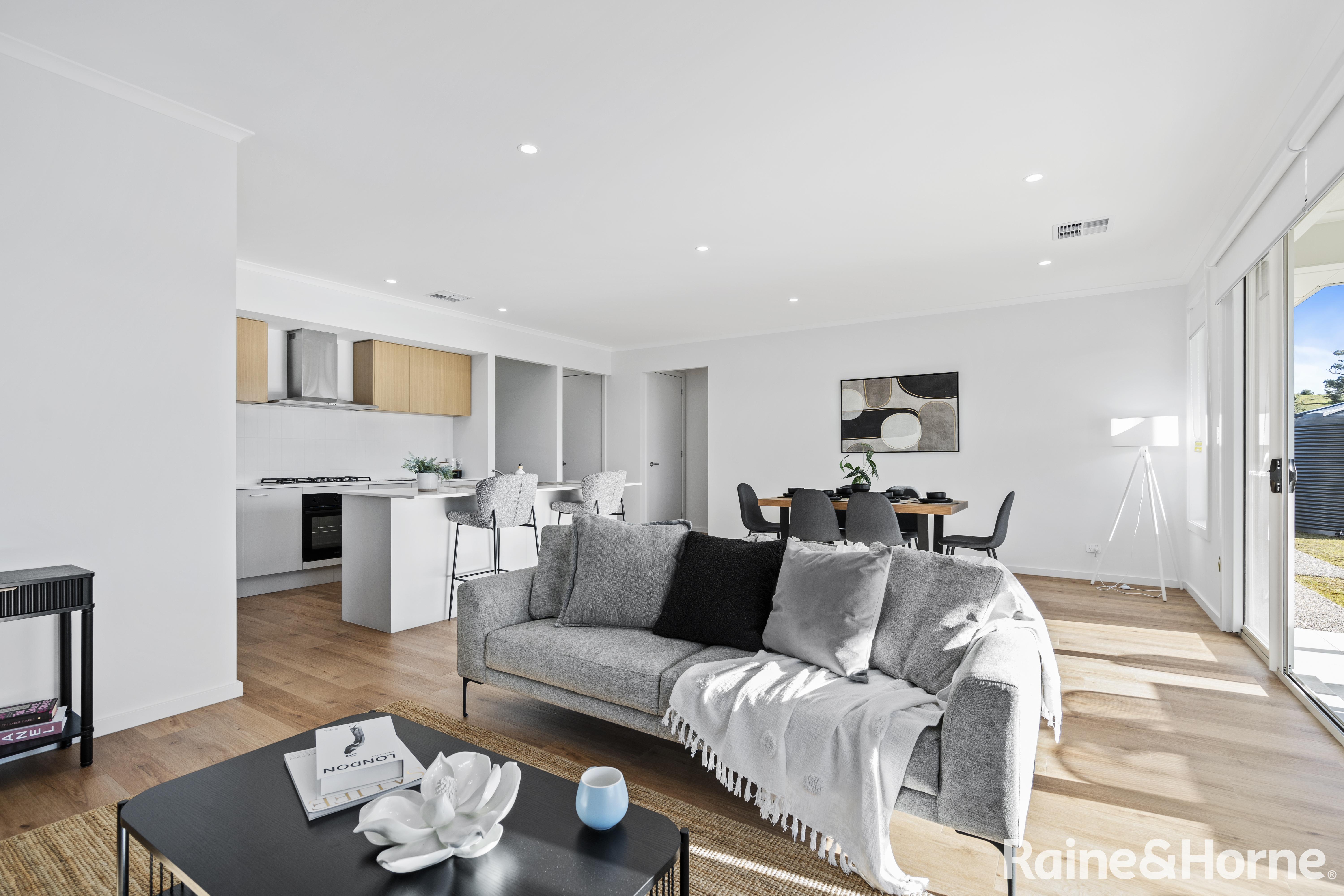 4-bedroom house at 8 Badcoe Crescent, Strathalbyn, SA 5255, Alexandrina, South Australia